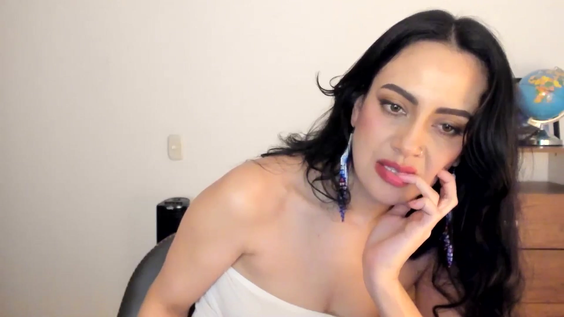 Gallery image thumbnail from Red_Flower203's myfreecams stream on, 10/11/2025, 21:48 image 19 of 20