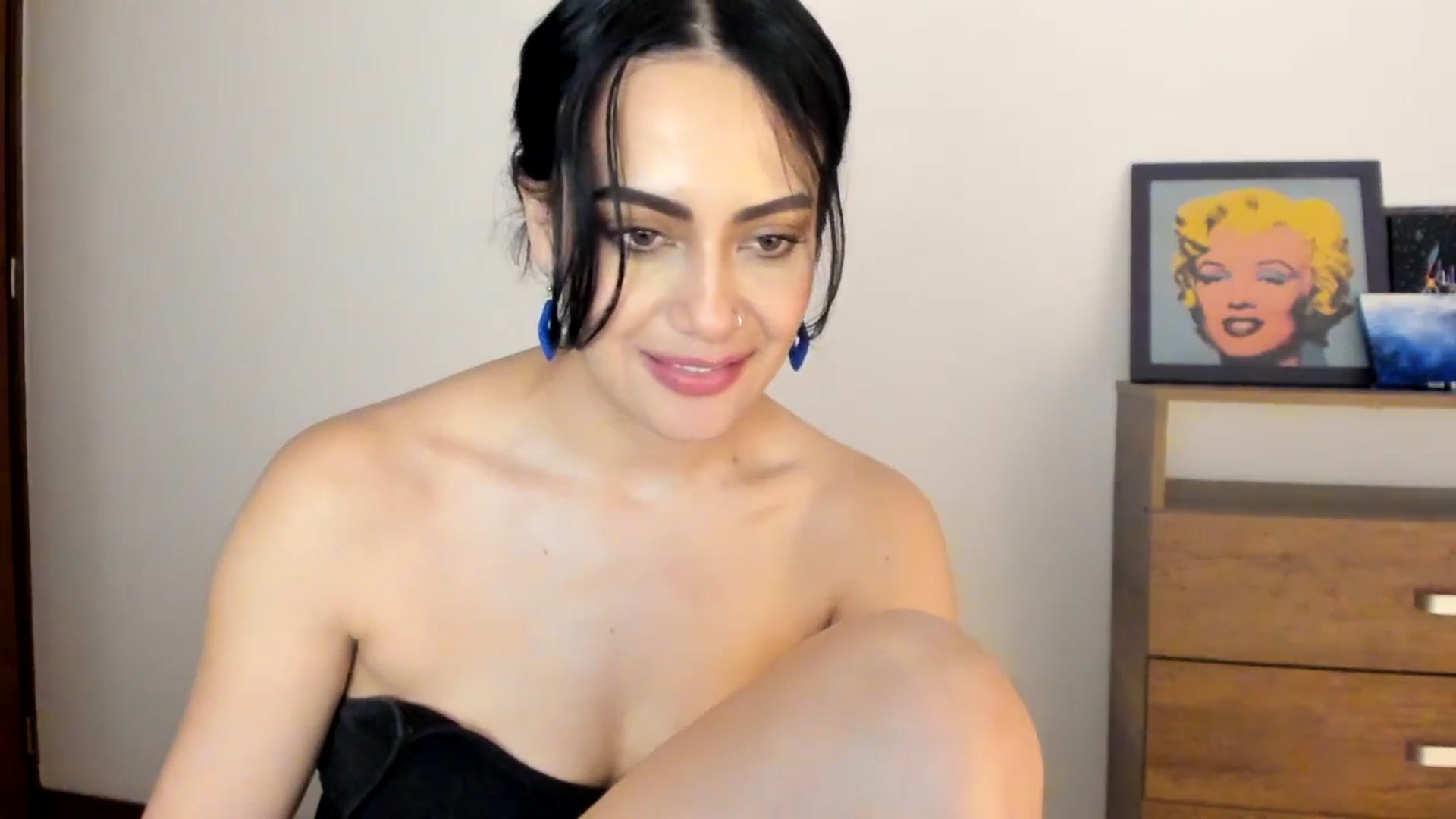 Gallery image thumbnail from Red_Flower203's myfreecams stream on, 10/18/2025, 17:52 image 12 of 20