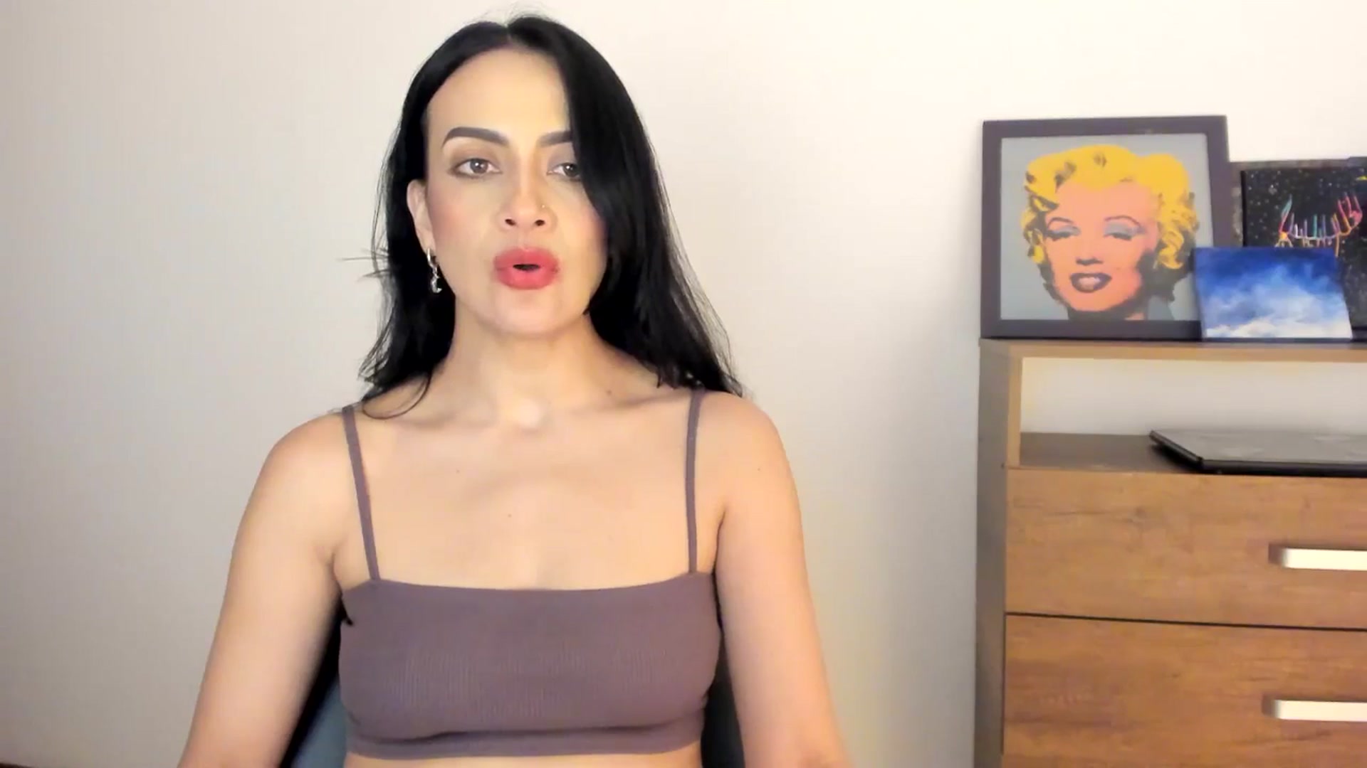Gallery image thumbnail from Red_Flower203's myfreecams stream on, 11/14/2025, 21:14 image 16 of 20