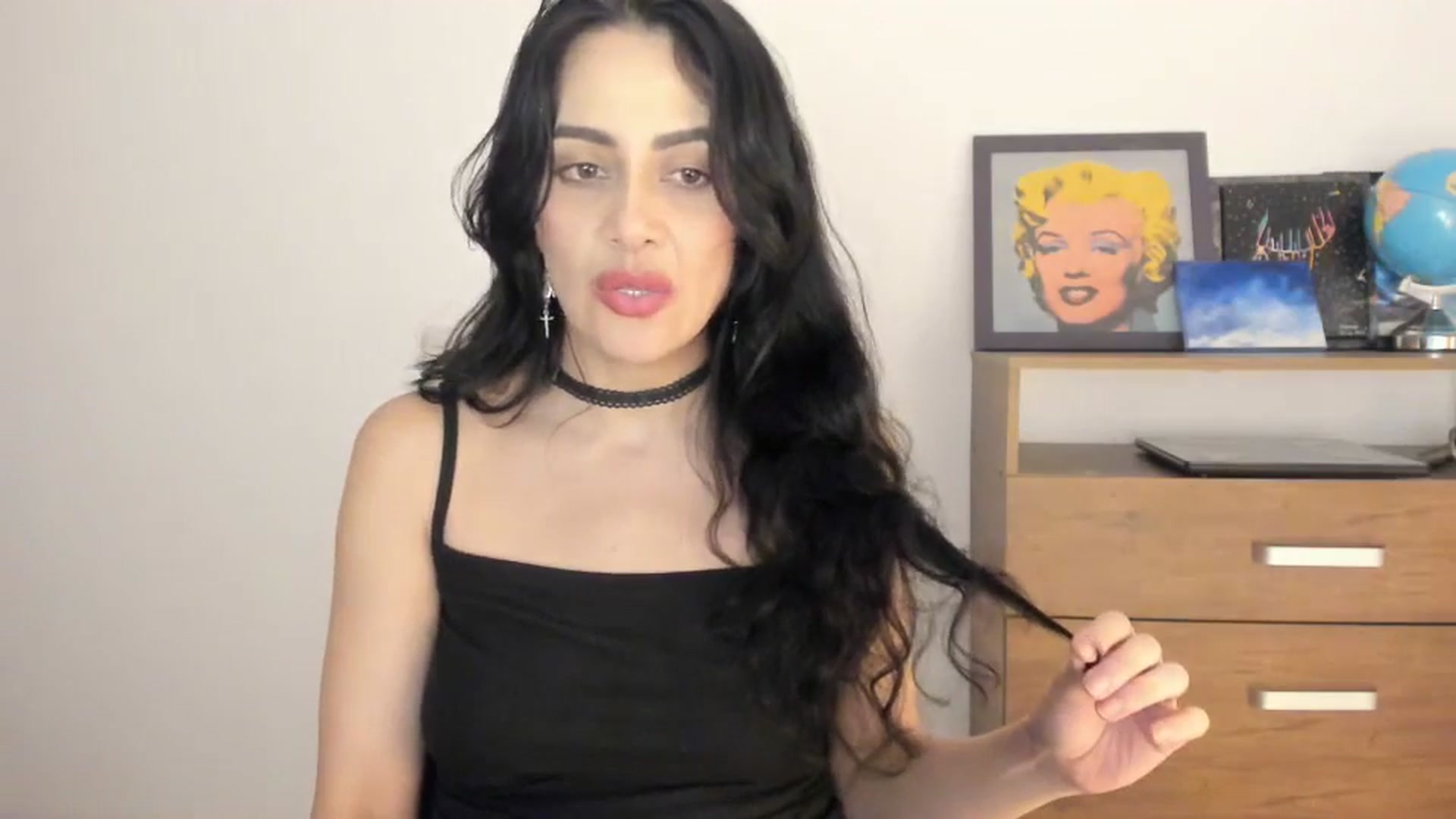 Gallery image thumbnail from Red_Flower203's myfreecams stream on, 11/18/2025, 24:55 image 11 of 20