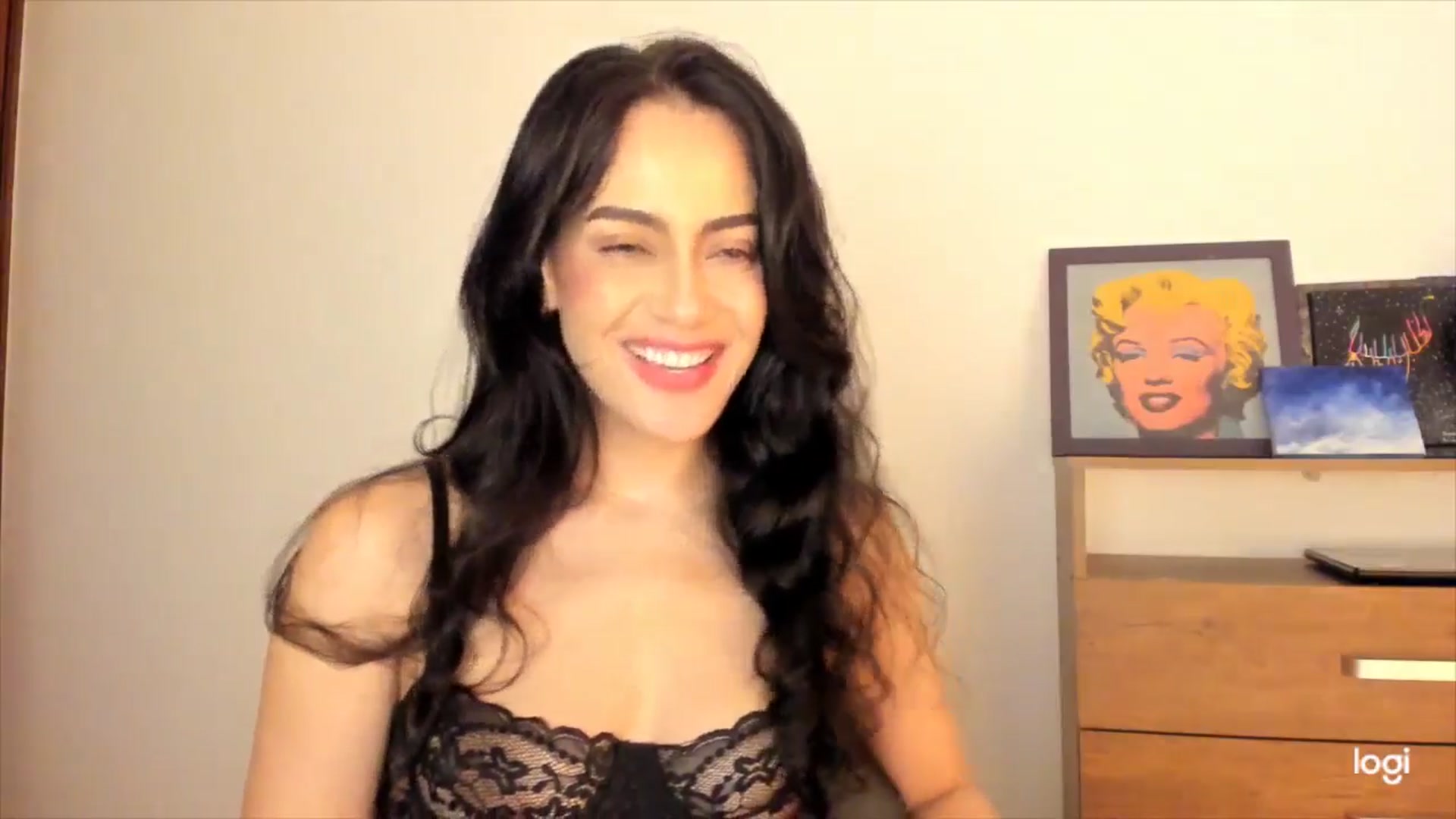 Gallery image thumbnail from Red_Flower203's myfreecams stream on, 11/24/2025, 17:02 image 16 of 20