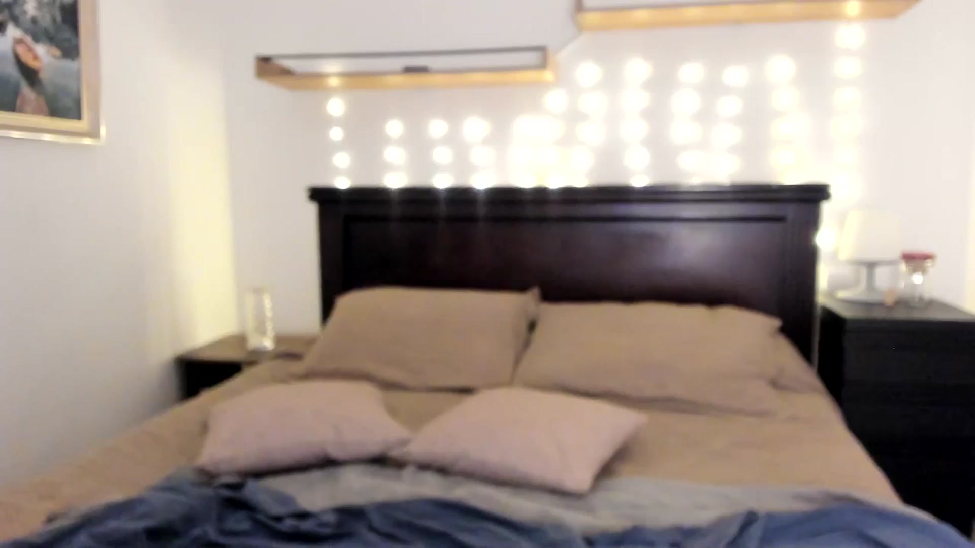 Gallery image thumbnail from Red_Flower203's myfreecams stream on, 12/09/2025, 01:09 image 12 of 20
