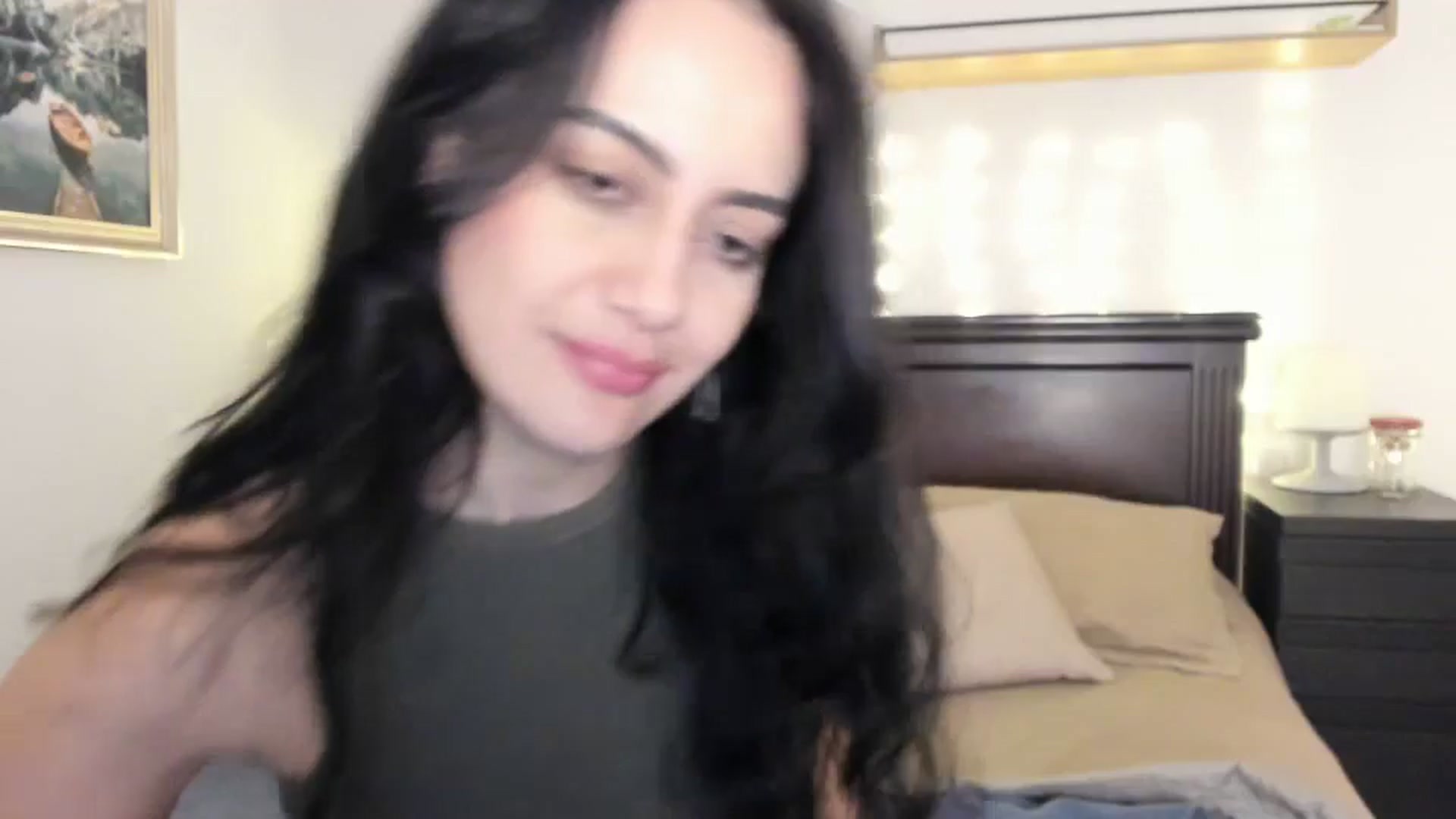 Gallery image thumbnail from Red_Flower203's myfreecams stream on, 12/10/2025, 01:52 image 18 of 20