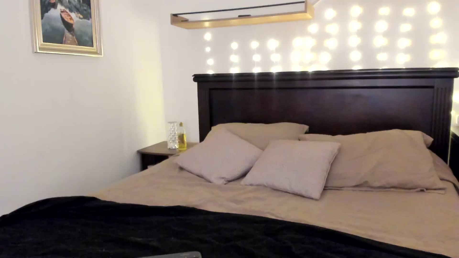 Gallery image thumbnail from Red_Flower203's myfreecams stream on, 12/12/2025, 18:43 image 13 of 20