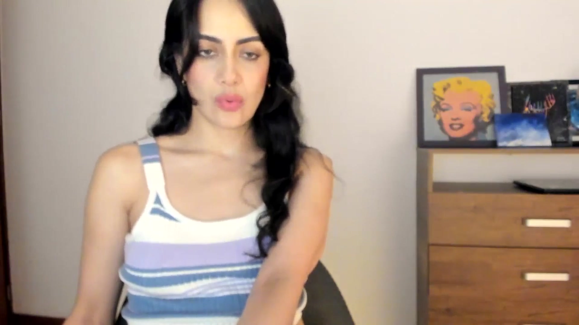 Gallery image thumbnail from Red_Flower203's myfreecams stream on, 12/17/2025, 21:28 image 13 of 20