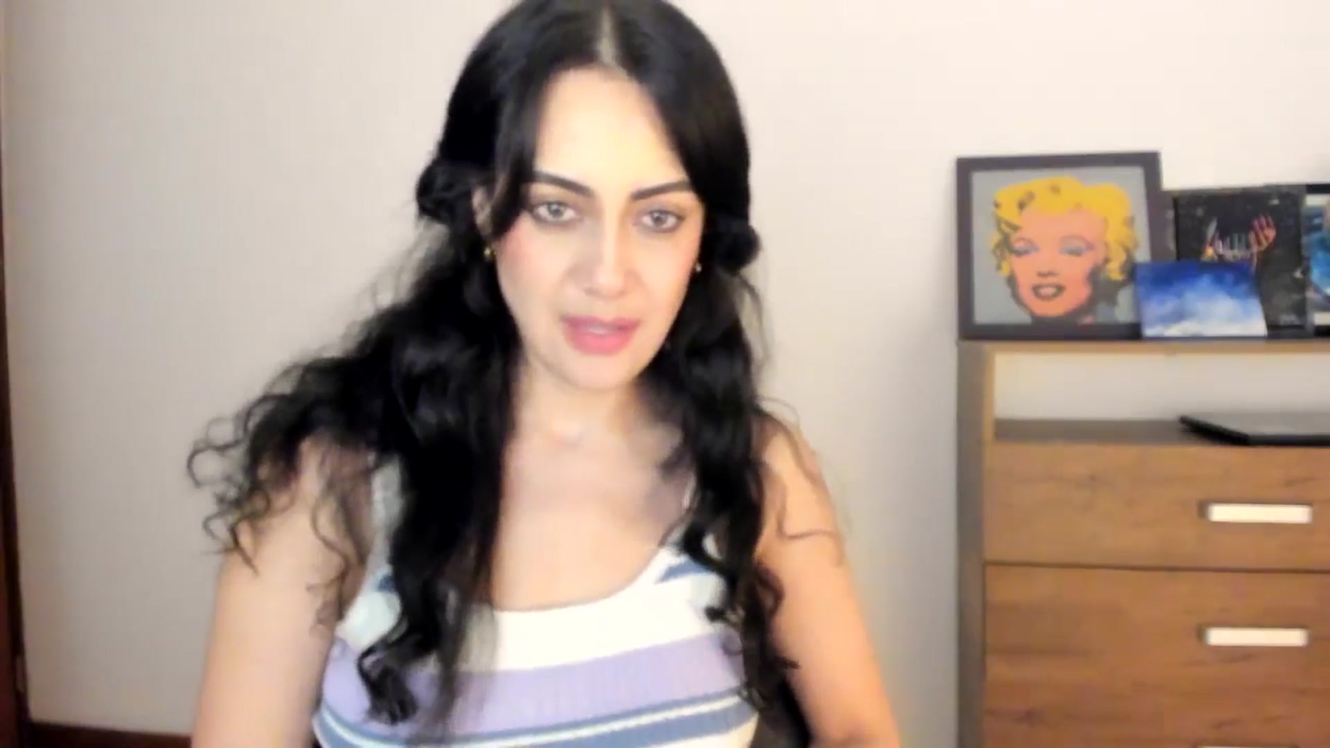Gallery image thumbnail from Red_Flower203's myfreecams stream on, 12/17/2025, 21:28 image 10 of 20