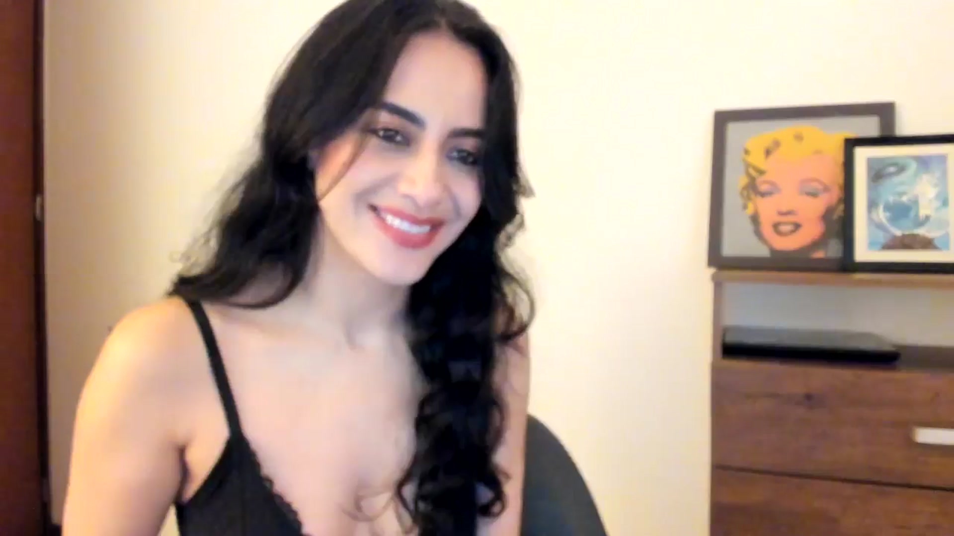 Gallery image thumbnail from Red_Flower203's myfreecams stream on, 01/14/2026, 18:39 image 13 of 20