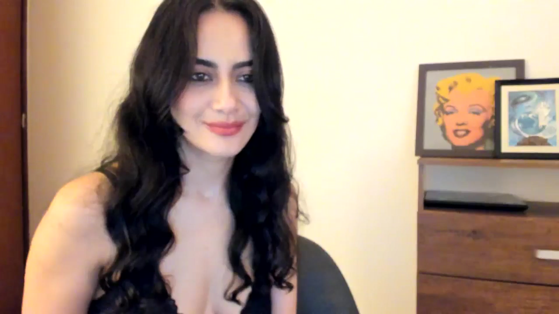 Gallery image thumbnail from Red_Flower203's myfreecams stream on, 01/14/2026, 18:39 image 14 of 20