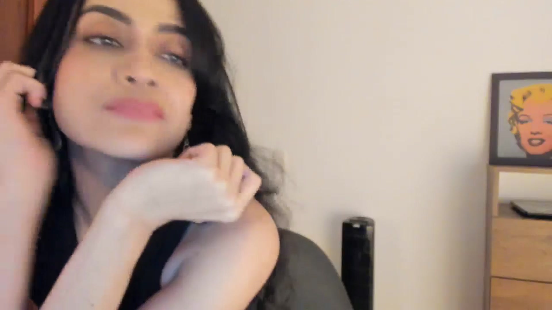 Gallery image thumbnail from Red_Flower203's myfreecams stream on, 02/18/2026, 19:57 image 13 of 20