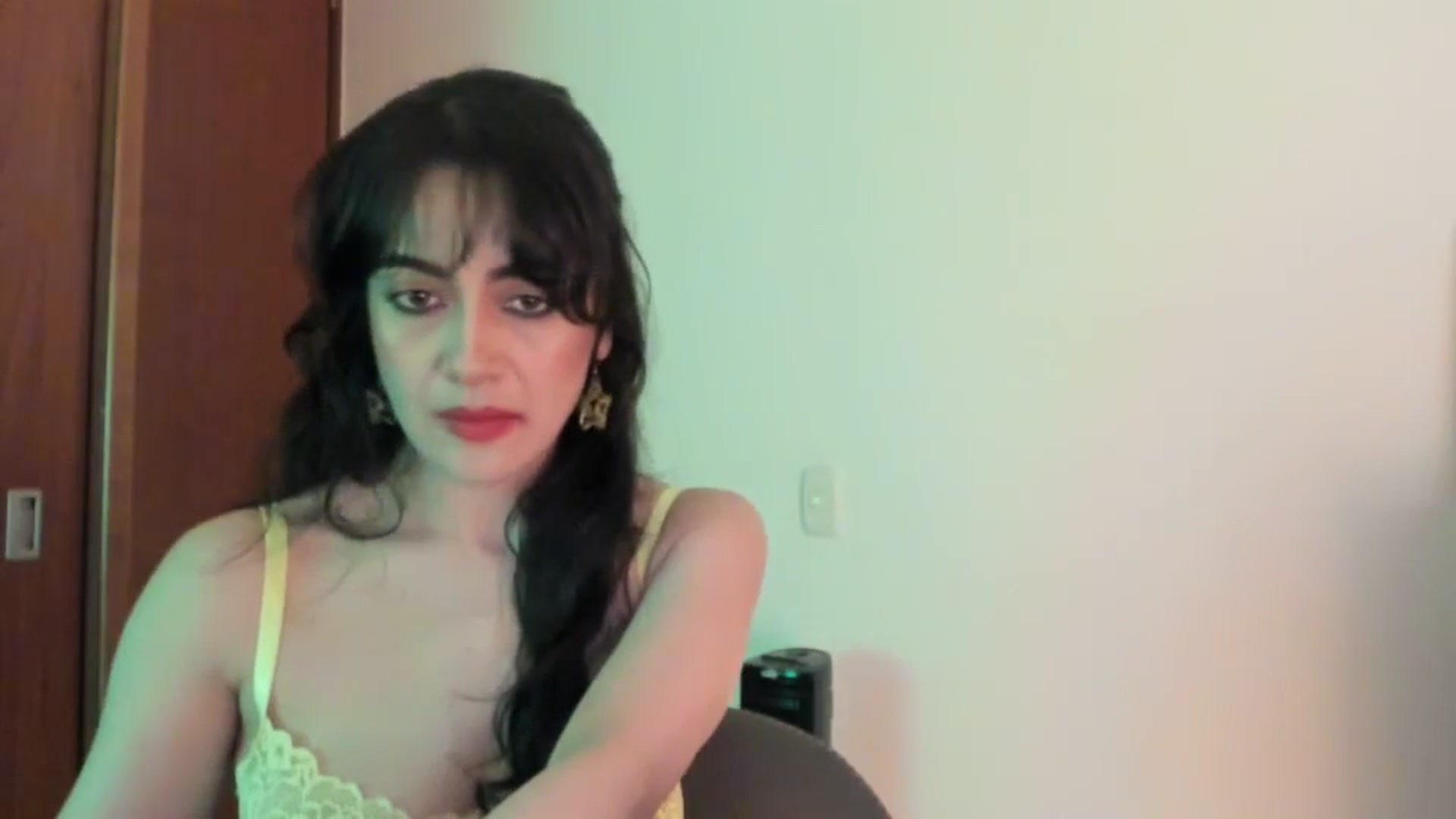 Gallery image thumbnail from Red_Flower203's myfreecams stream on, 03/17/2026, 19:59 image 6 of 20