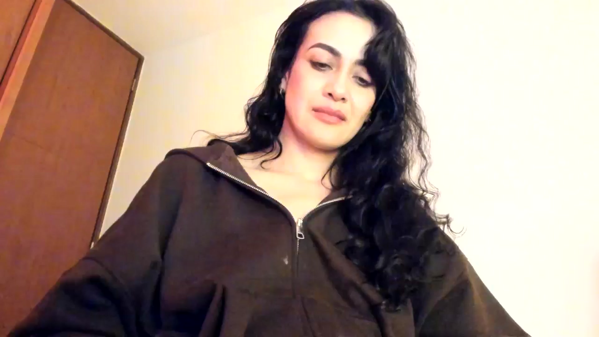 Gallery image thumbnail from Red_Flower203's myfreecams stream on, 04/13/2026, 02:33 image 10 of 20