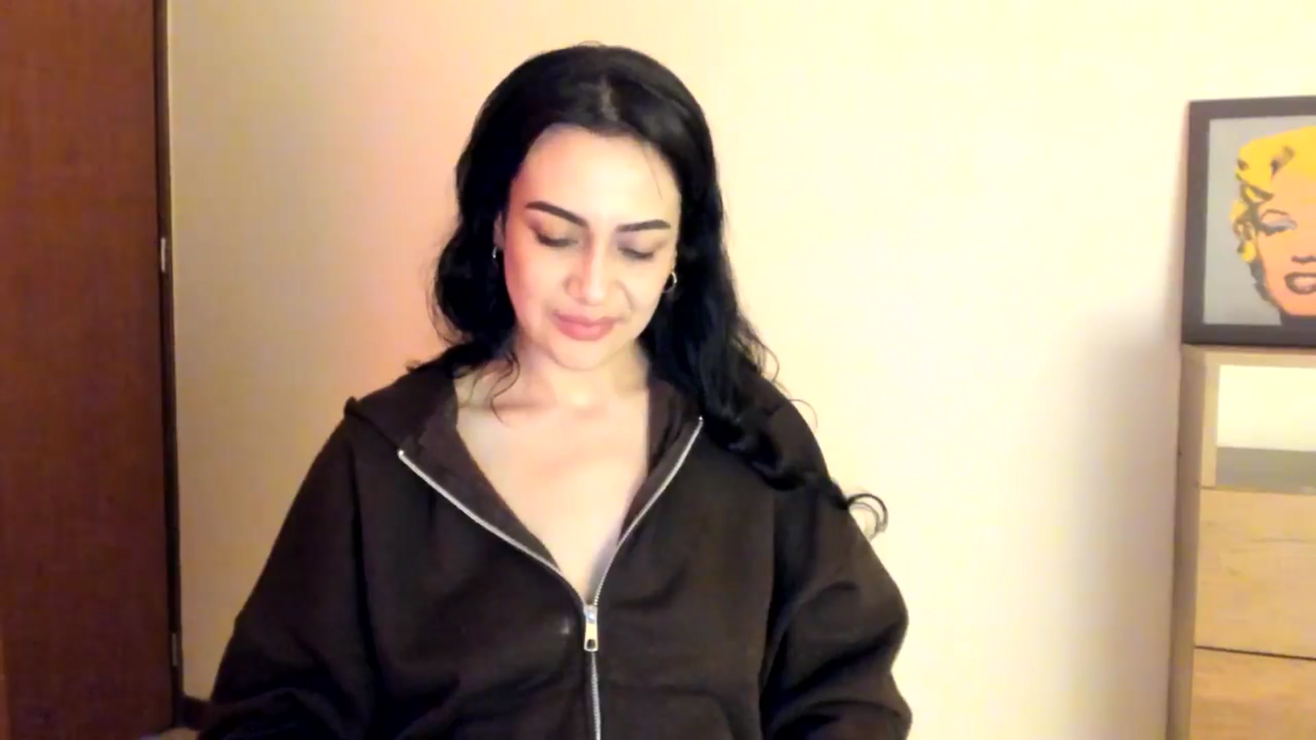 Gallery image thumbnail from Red_Flower203's myfreecams stream on, 04/13/2026, 02:33 image 16 of 20
