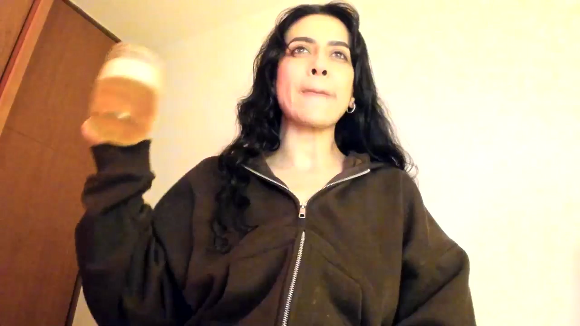 Gallery image thumbnail from Red_Flower203's myfreecams stream on, 04/13/2026, 02:33 image 13 of 20