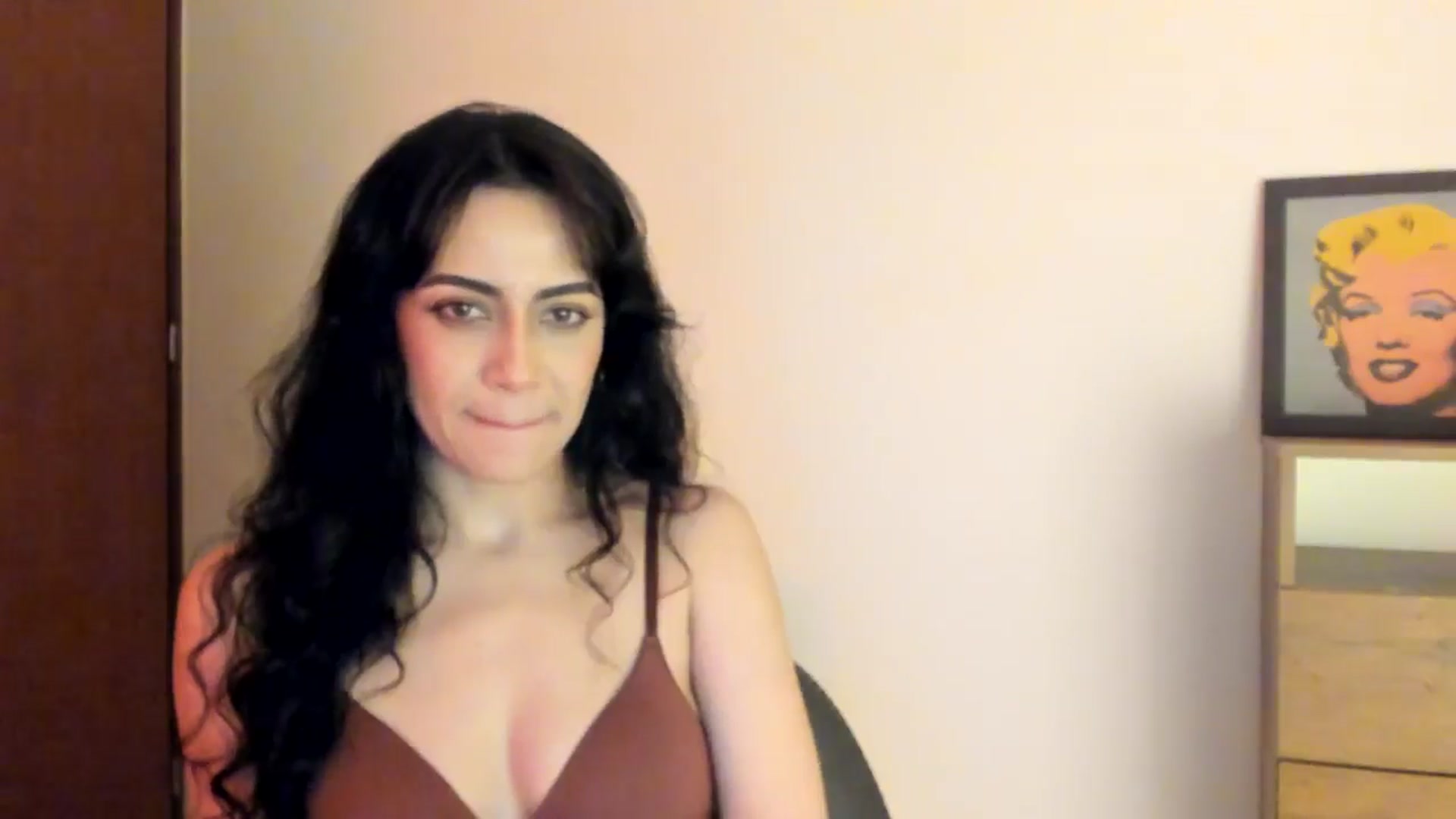 Gallery image thumbnail from Red_Flower203's myfreecams stream on, 04/22/2026, 24:01 image 9 of 20