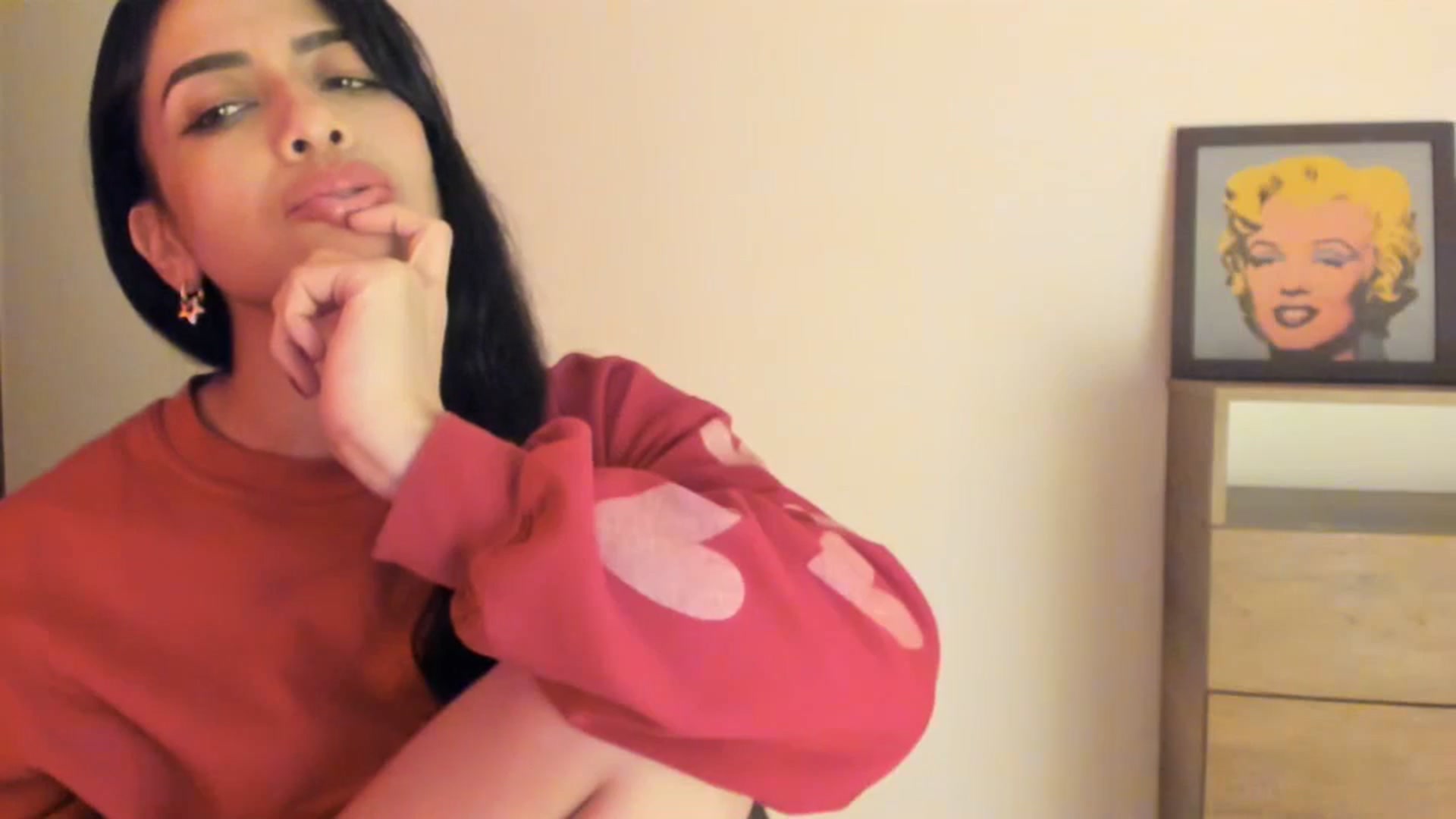 Gallery image thumbnail from Red_Flower203's myfreecams stream on, 04/23/2026, 24:01 image 15 of 20