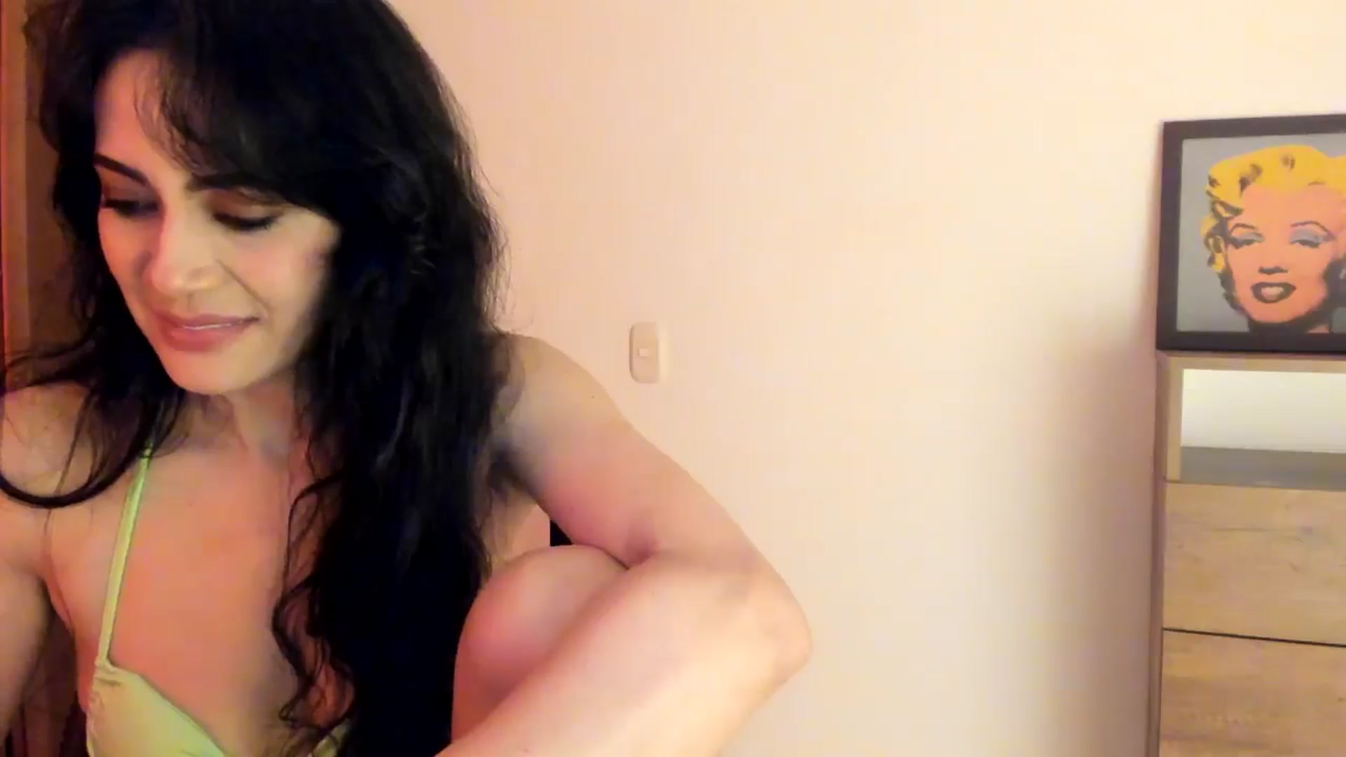 Gallery image thumbnail from Red_Flower203's myfreecams stream on, 04/26/2026, 01:04 image 7 of 20