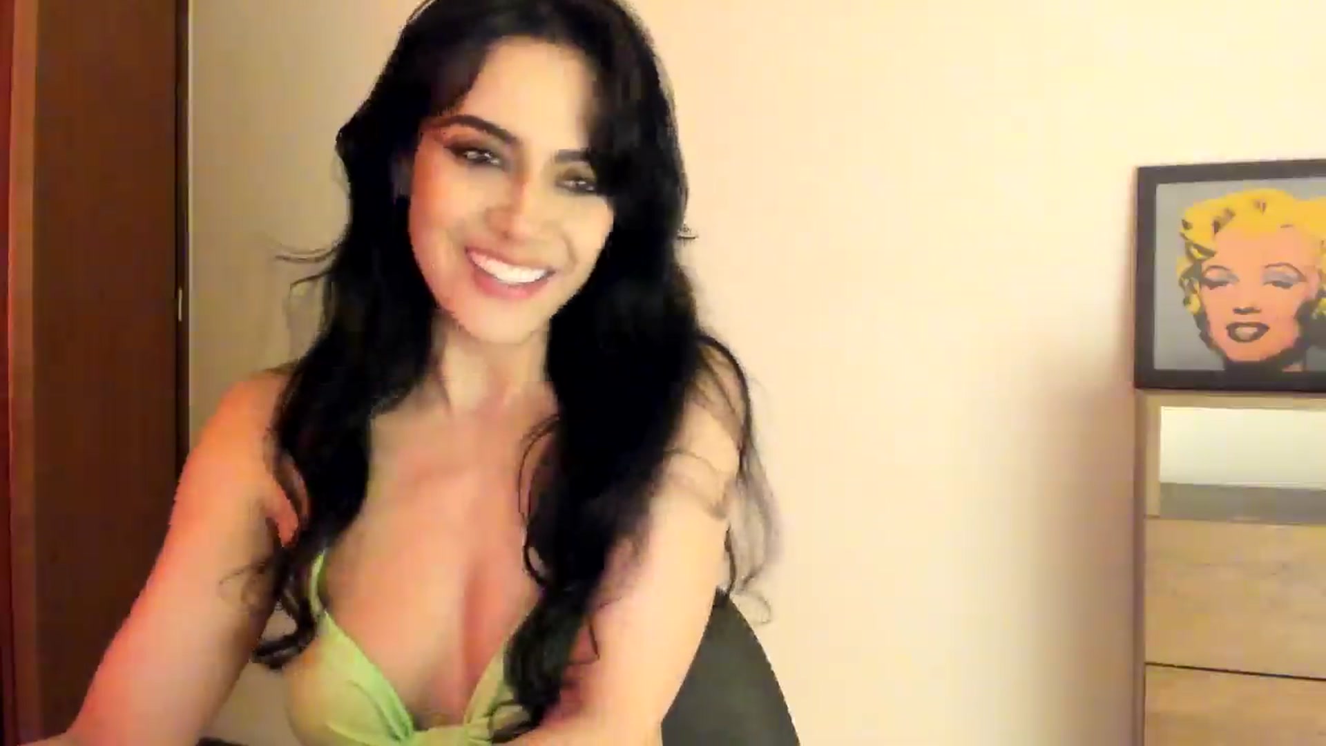 Gallery image thumbnail from Red_Flower203's myfreecams stream on, 04/26/2026, 01:04 image 2 of 20