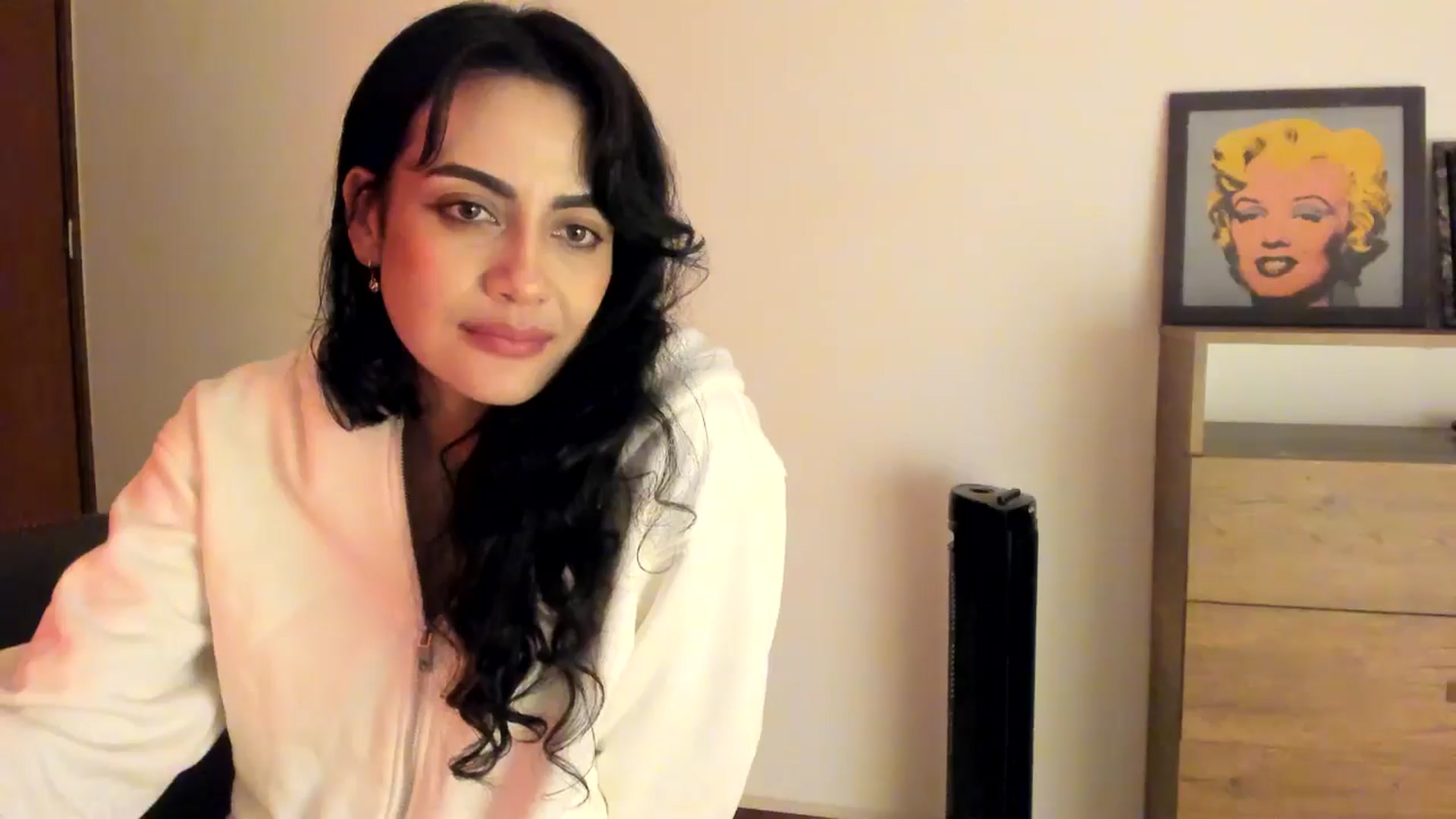 Gallery image thumbnail from Red_Flower203's myfreecams stream on, 05/04/2026, 01:05 image 14 of 20