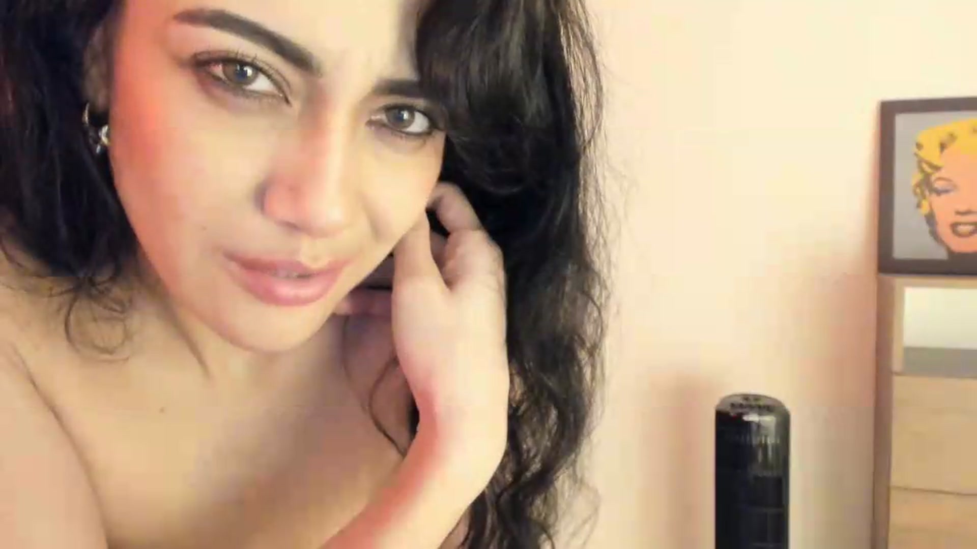 Gallery image thumbnail from Red_Flower203's myfreecams stream on, 05/05/2026, 24:01 image 3 of 20