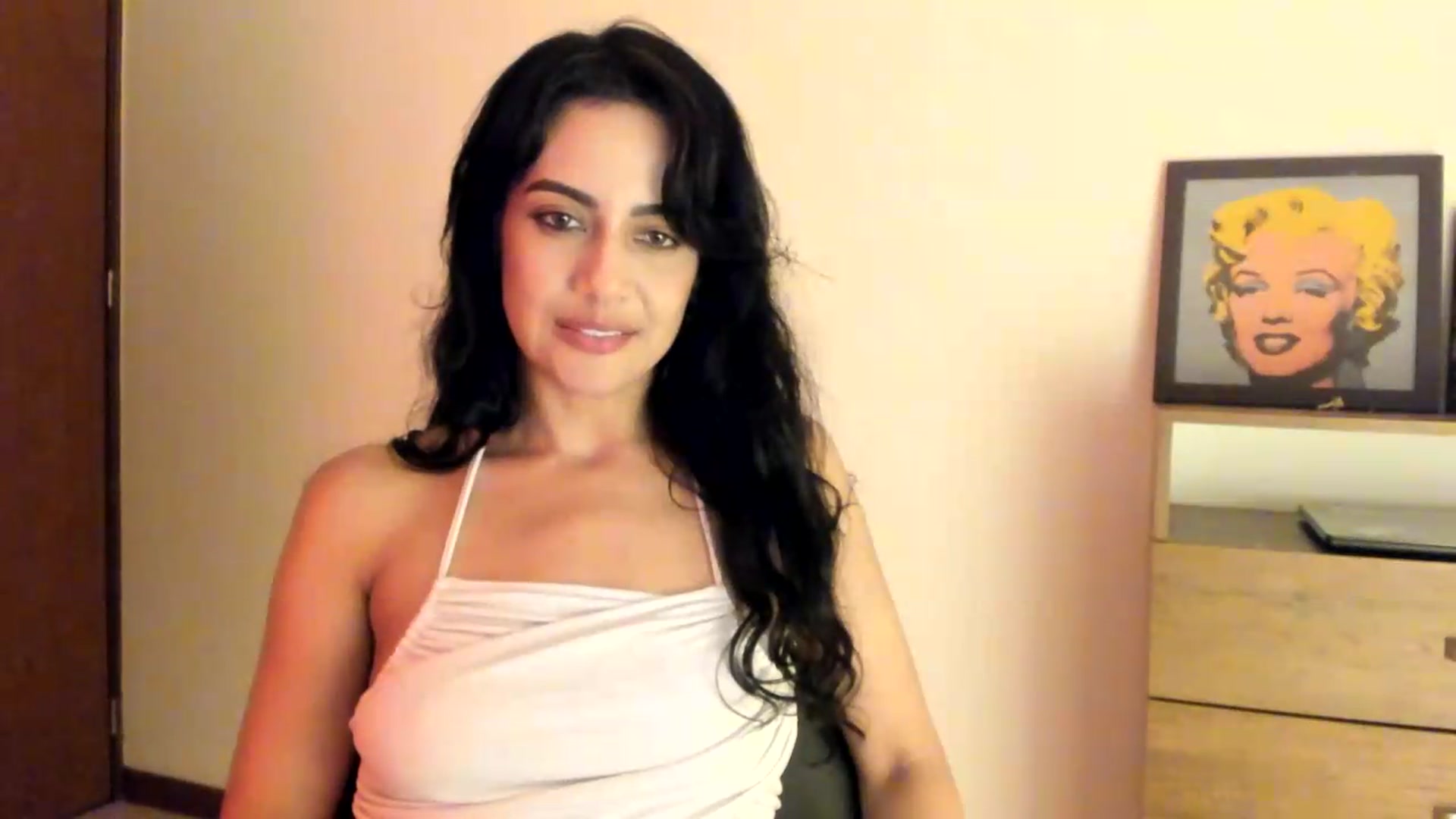 Gallery image thumbnail from Red_Flower203's myfreecams stream on, 05/15/2026, 03:14 image 16 of 20