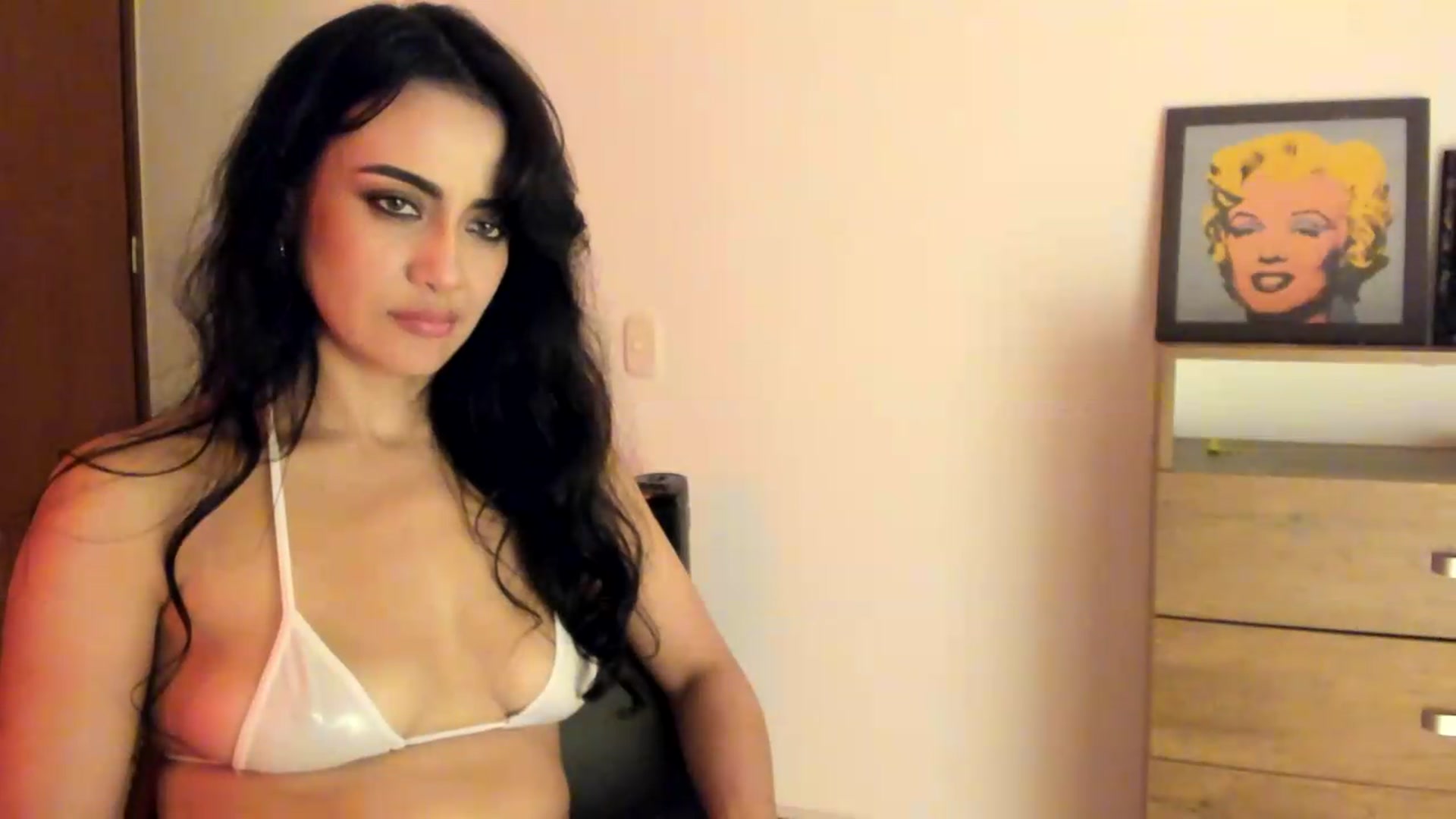 Gallery image thumbnail from Red_Flower203's myfreecams stream on, 05/20/2026, 23:32 image 18 of 20