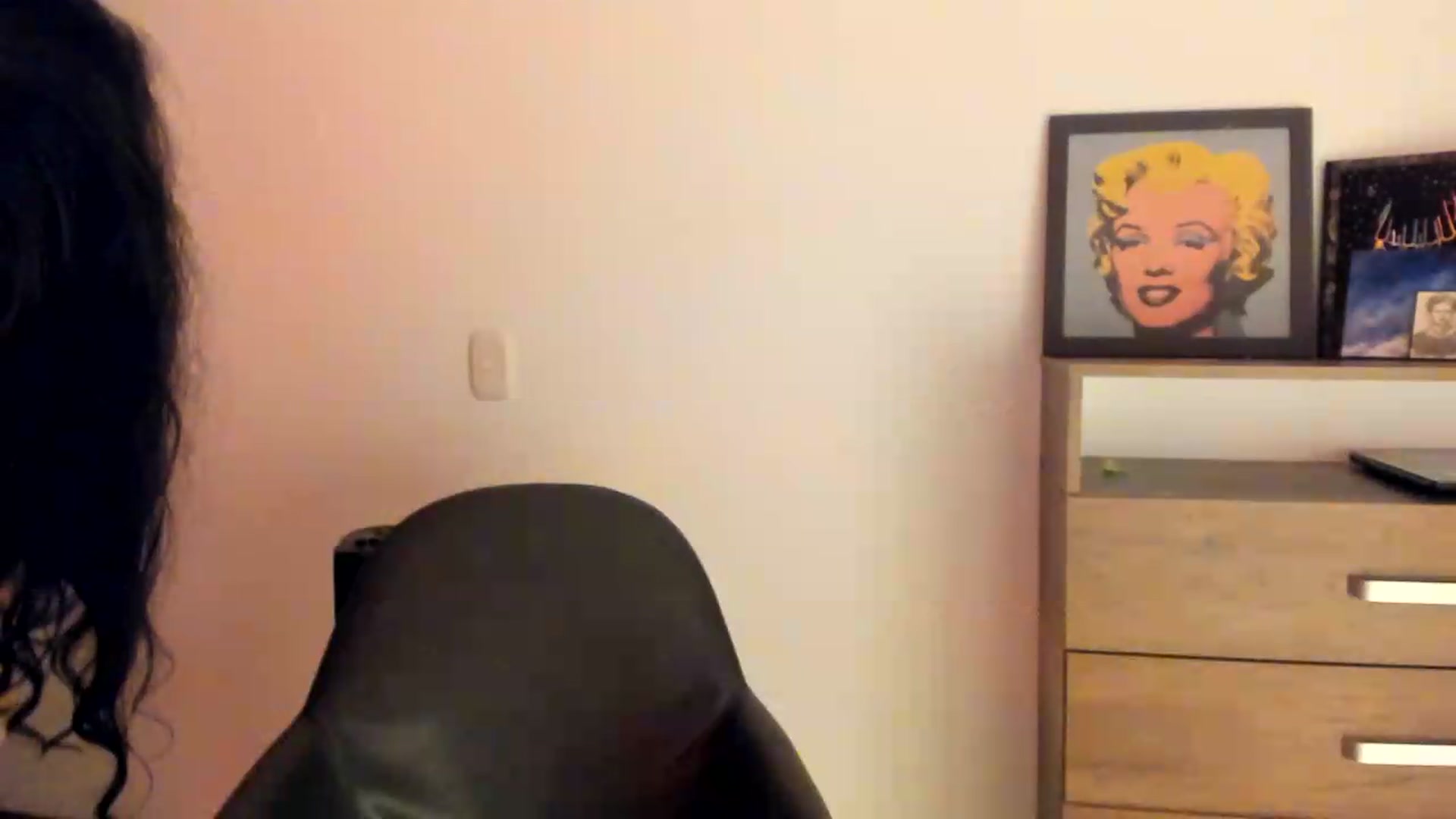 Gallery image thumbnail from Red_Flower203's myfreecams stream on, 05/28/2026, 24:06 image 7 of 20