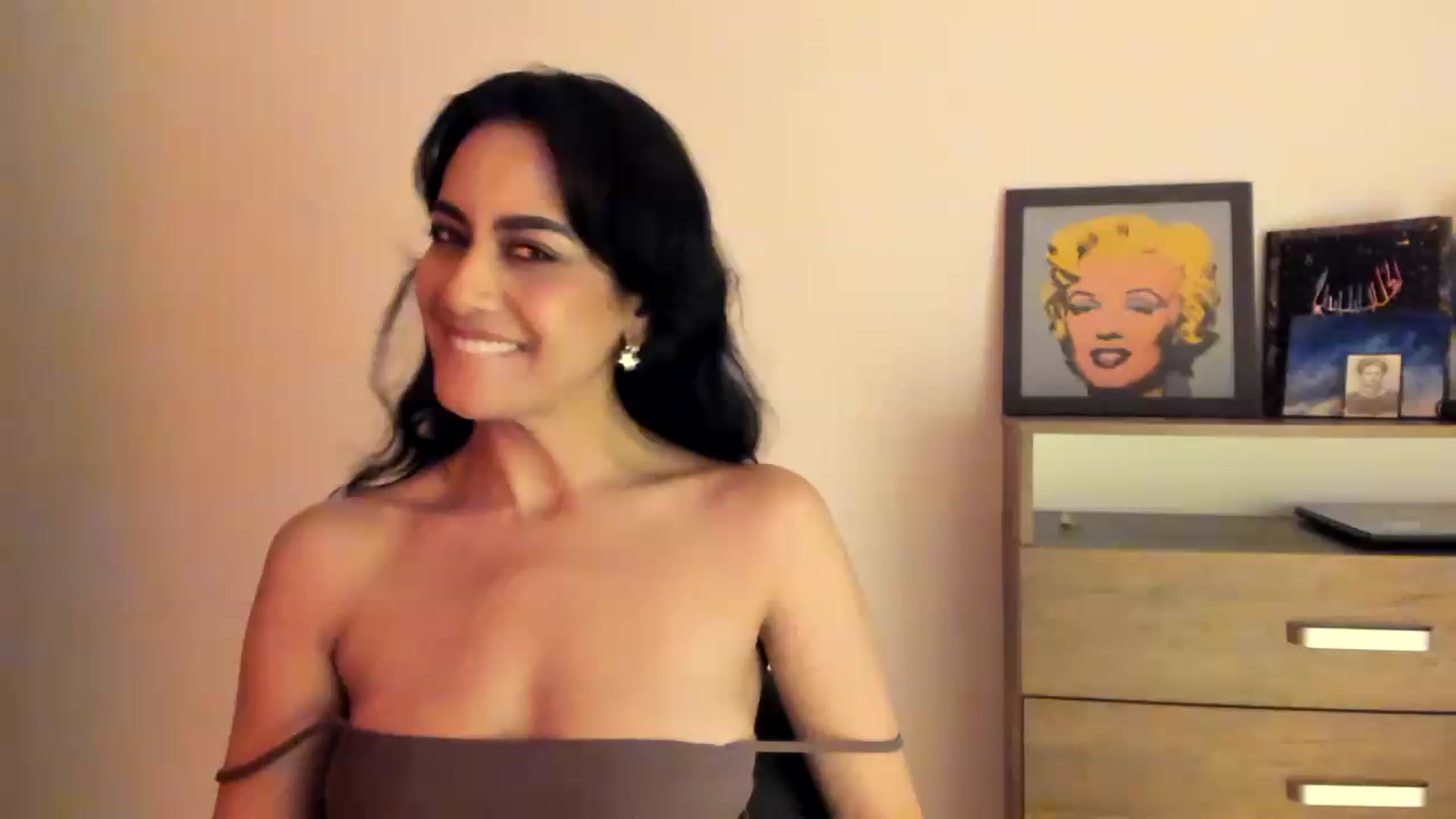 Gallery image thumbnail from Red_Flower203's myfreecams stream on, 06/03/2026, 22:54 image 17 of 20