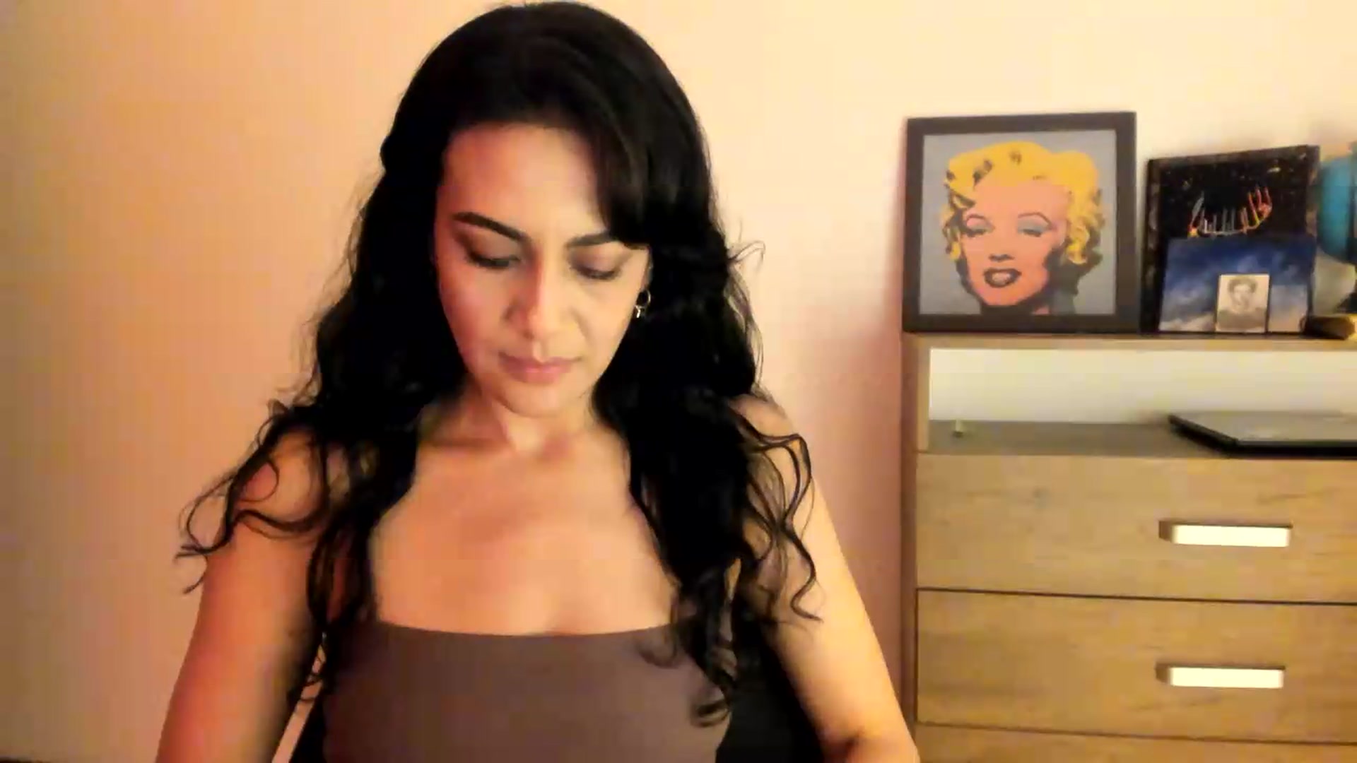 Gallery image thumbnail from Red_Flower203's myfreecams stream on, 06/04/2026, 02:03 image 6 of 20