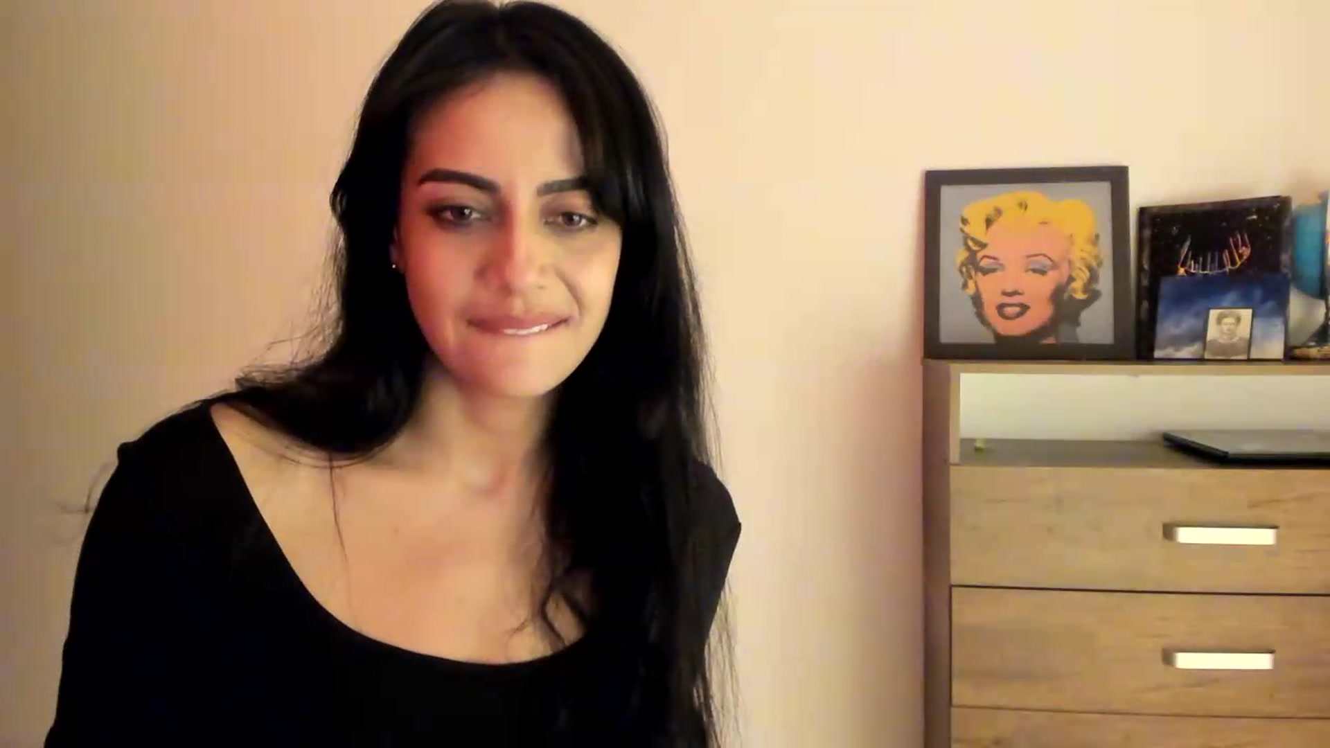 Gallery image thumbnail from Red_Flower203's myfreecams stream on, 06/13/2026, 24:41 image 5 of 20