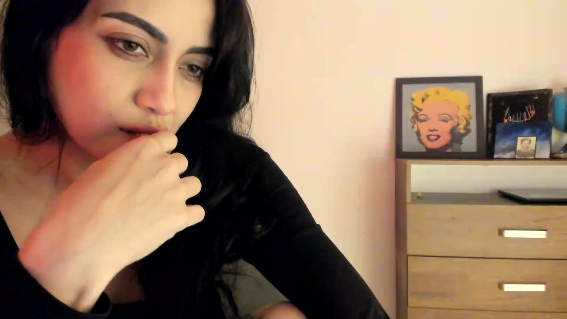 Gallery image thumbnail from Red_Flower203's myfreecams stream on, 06/13/2026, 24:41 image 11 of 20