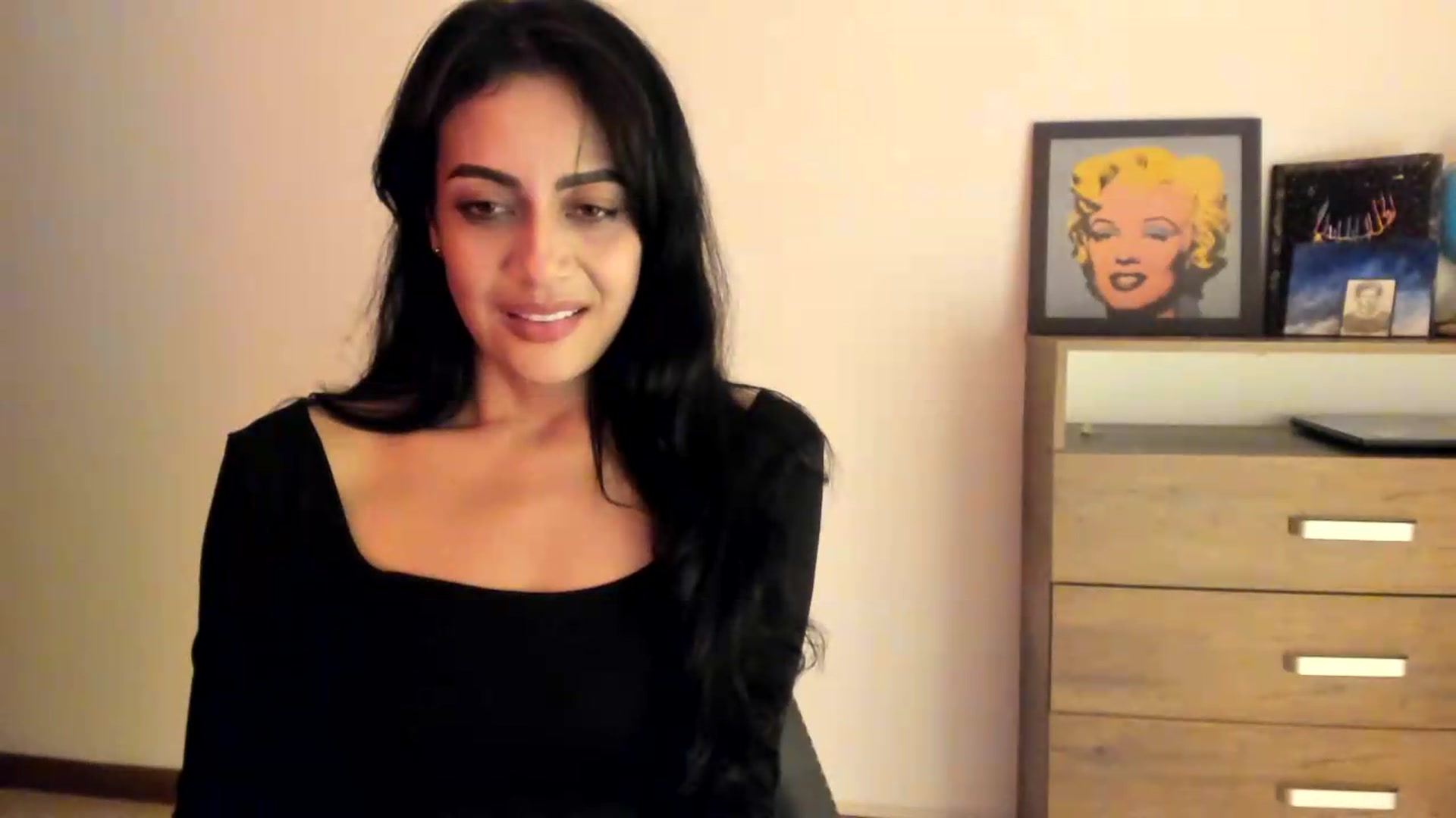Gallery image thumbnail from Red_Flower203's myfreecams stream on, 06/13/2026, 01:55 image 6 of 20