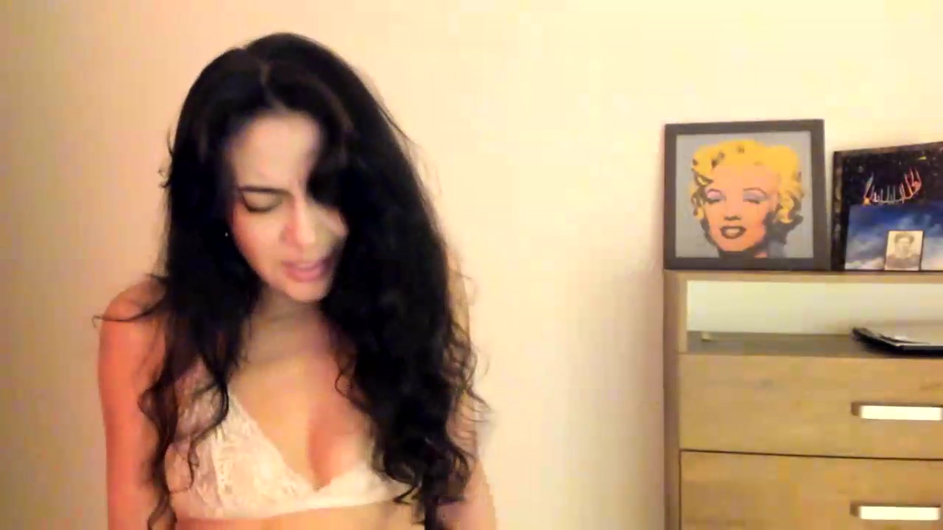 Gallery image thumbnail from Red_Flower203's myfreecams stream on, 06/19/2026, 24:57 image 17 of 20