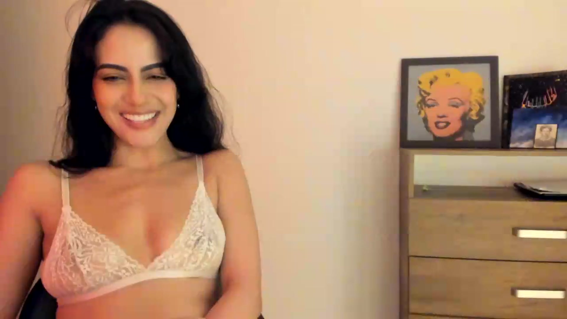 Gallery image thumbnail from Red_Flower203's myfreecams stream on, 06/19/2026, 24:57 image 11 of 20