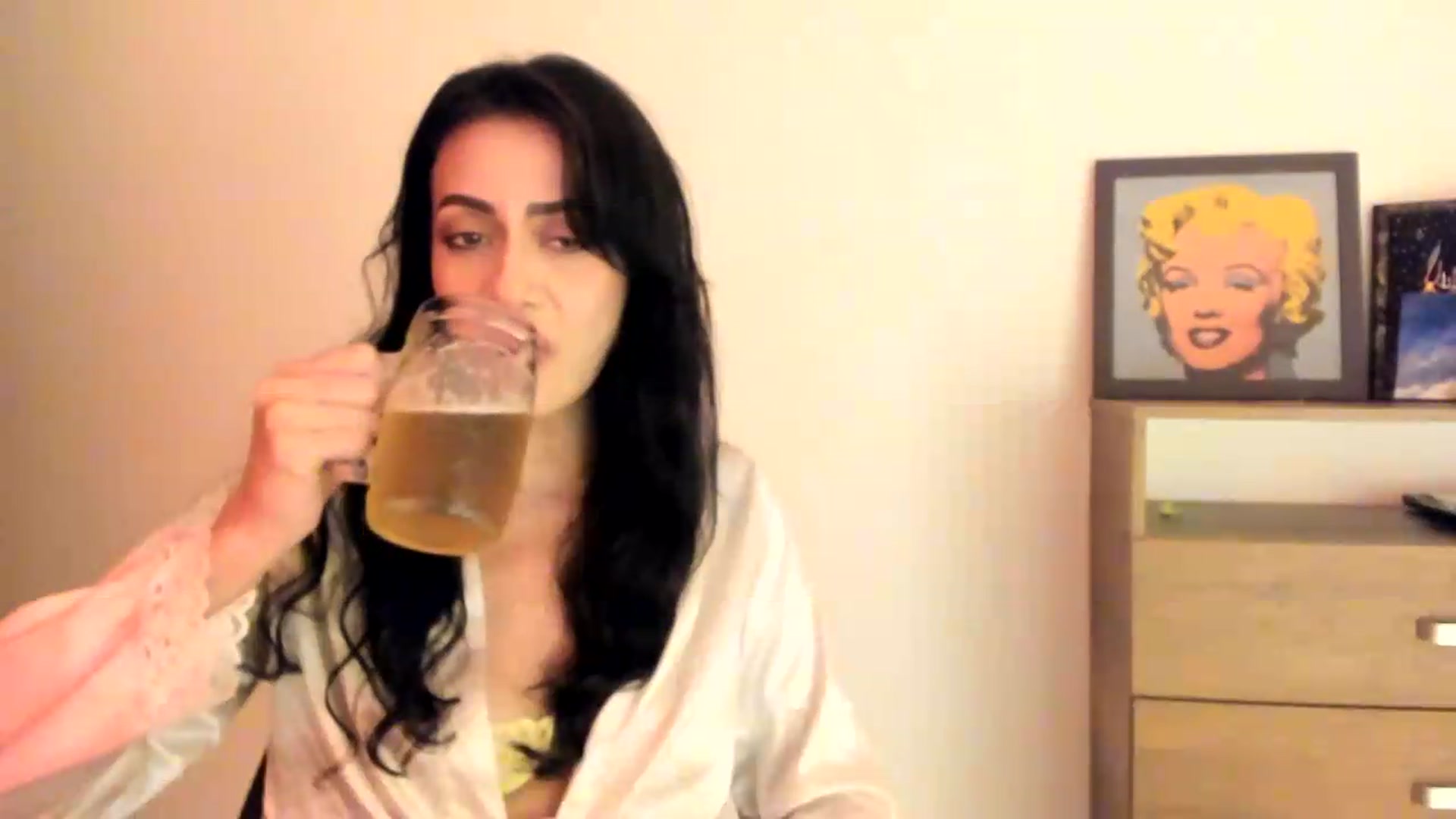 Gallery image thumbnail from Red_Flower203's myfreecams stream on, 06/20/2026, 03:34 image 14 of 20