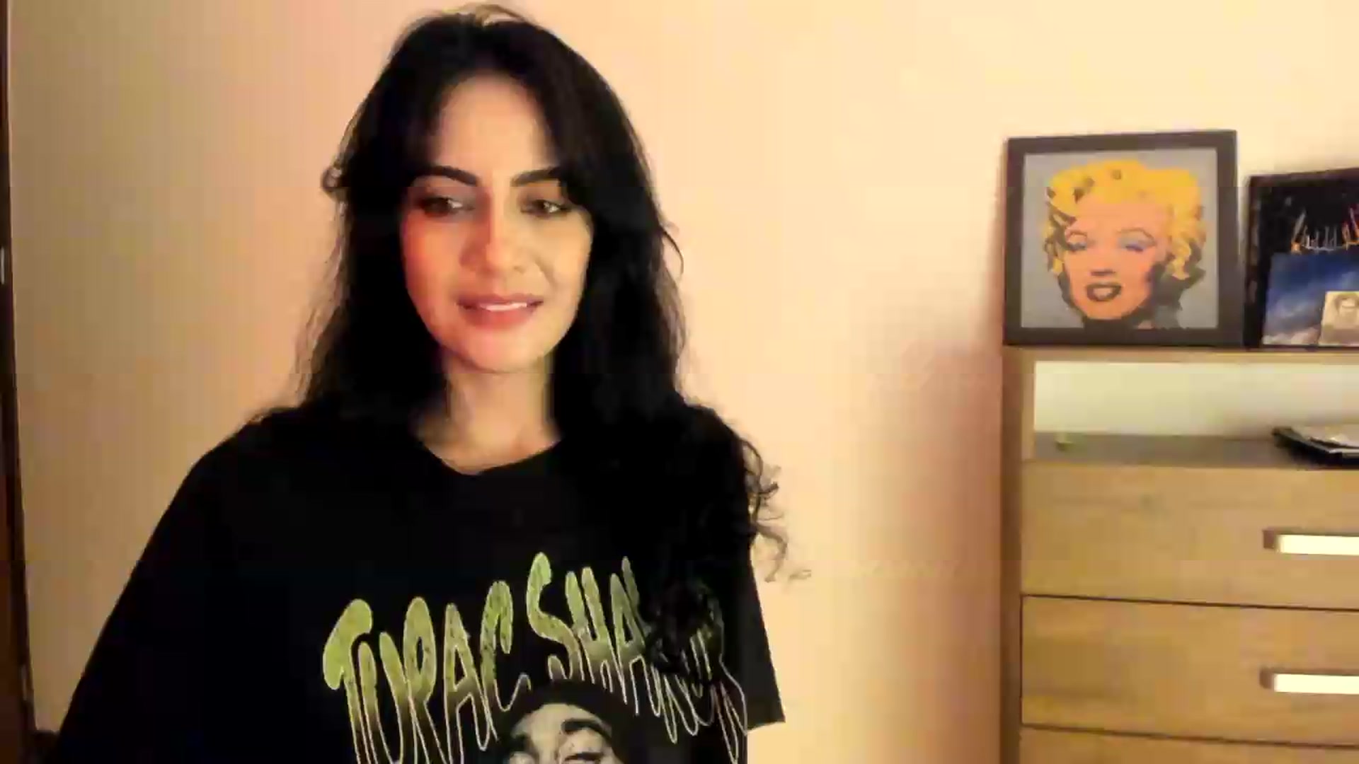 Gallery image thumbnail from Red_Flower203's myfreecams stream on, 06/24/2026, 01:11 image 4 of 20