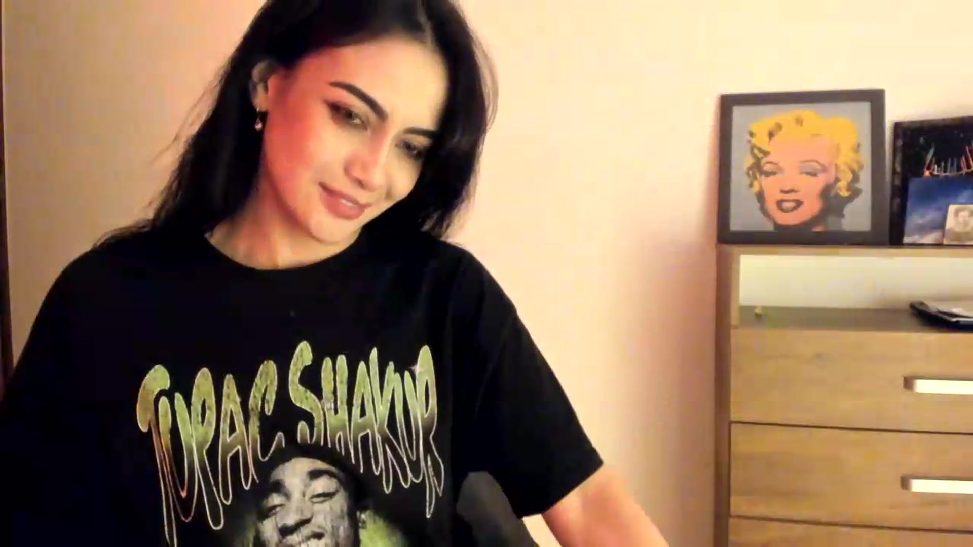 Gallery image thumbnail from Red_Flower203's myfreecams stream on, 06/24/2026, 01:11 image 2 of 20