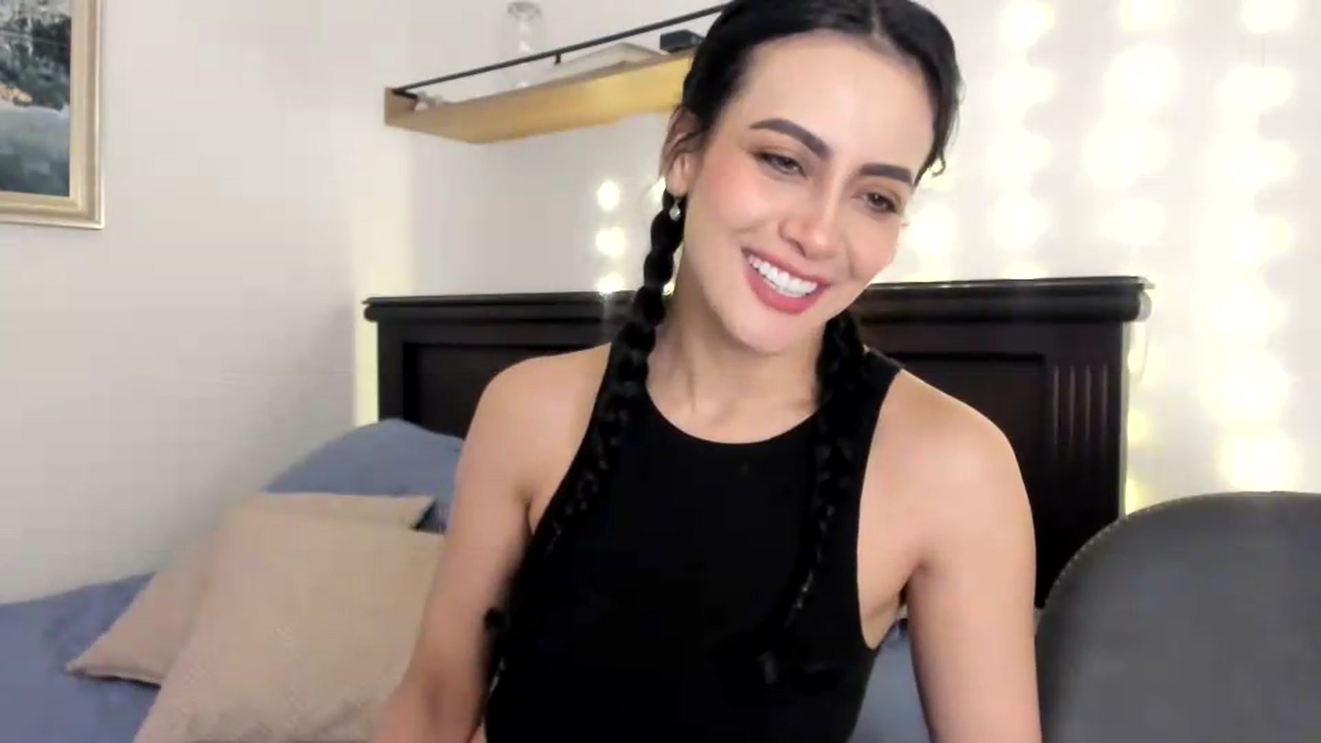 Gallery image thumbnail from Red_Flower203's myfreecams stream on, 07/07/2026, 01:04 image 17 of 20
