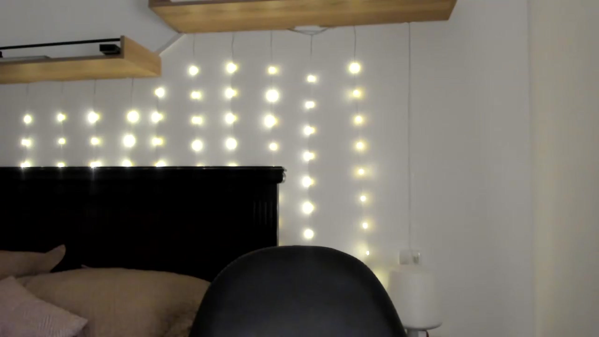 Gallery image thumbnail from Red_Flower203's myfreecams stream on, 07/10/2026, 24:03 image 4 of 20