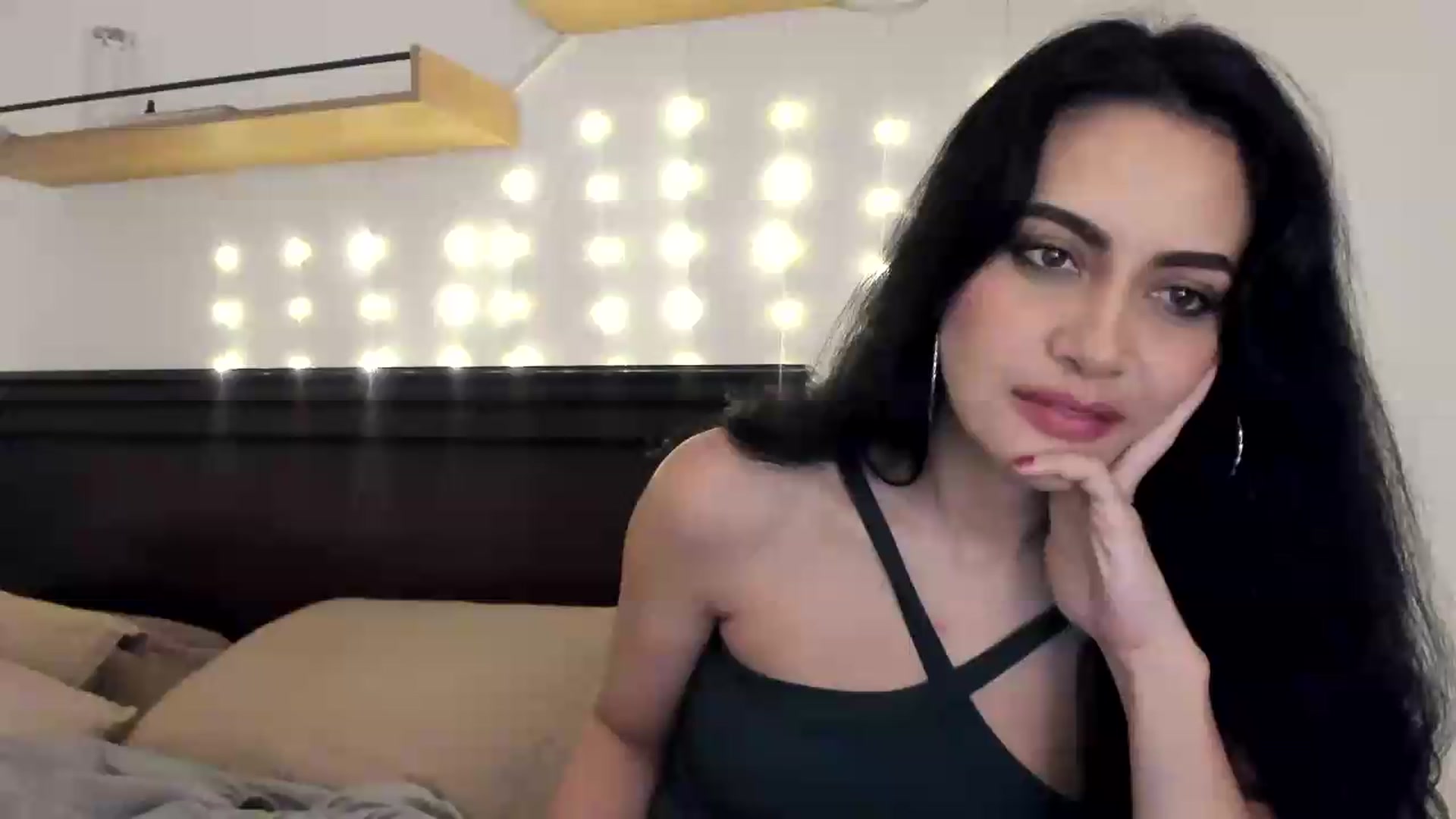 Gallery image thumbnail from Red_Flower203's myfreecams stream on, 07/12/2026, 04:00 image 1 of 20