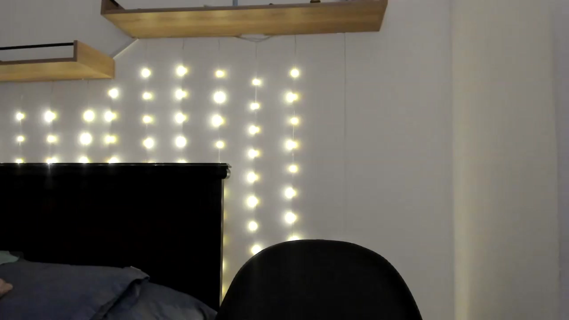 Gallery image thumbnail from Red_Flower203's myfreecams stream on, 07/15/2026, 23:57 image 12 of 20