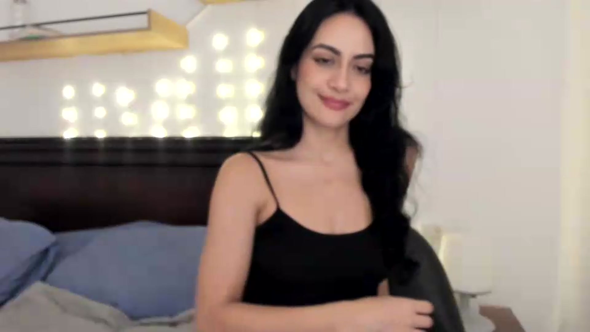 Gallery image thumbnail from Red_Flower203's myfreecams stream on, 07/20/2026, 01:57 image 3 of 20