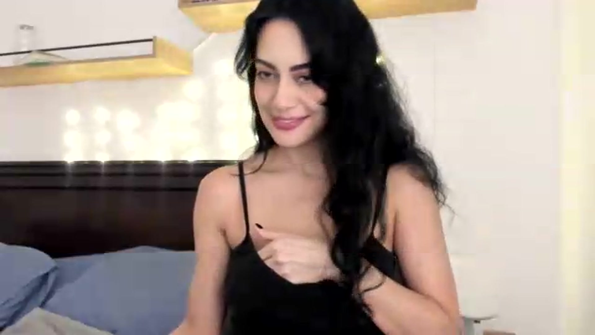 Gallery image thumbnail from Red_Flower203's myfreecams stream on, 07/20/2026, 03:01 image 14 of 20