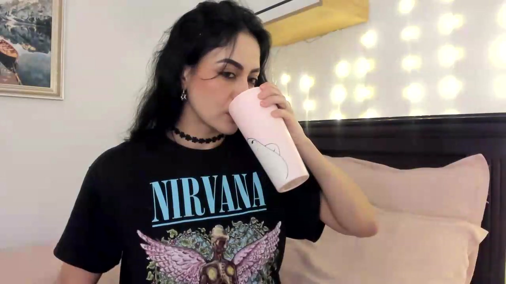 Gallery image thumbnail from Red_Flower203's myfreecams stream on, 07/28/2026, 24:01 image 6 of 20