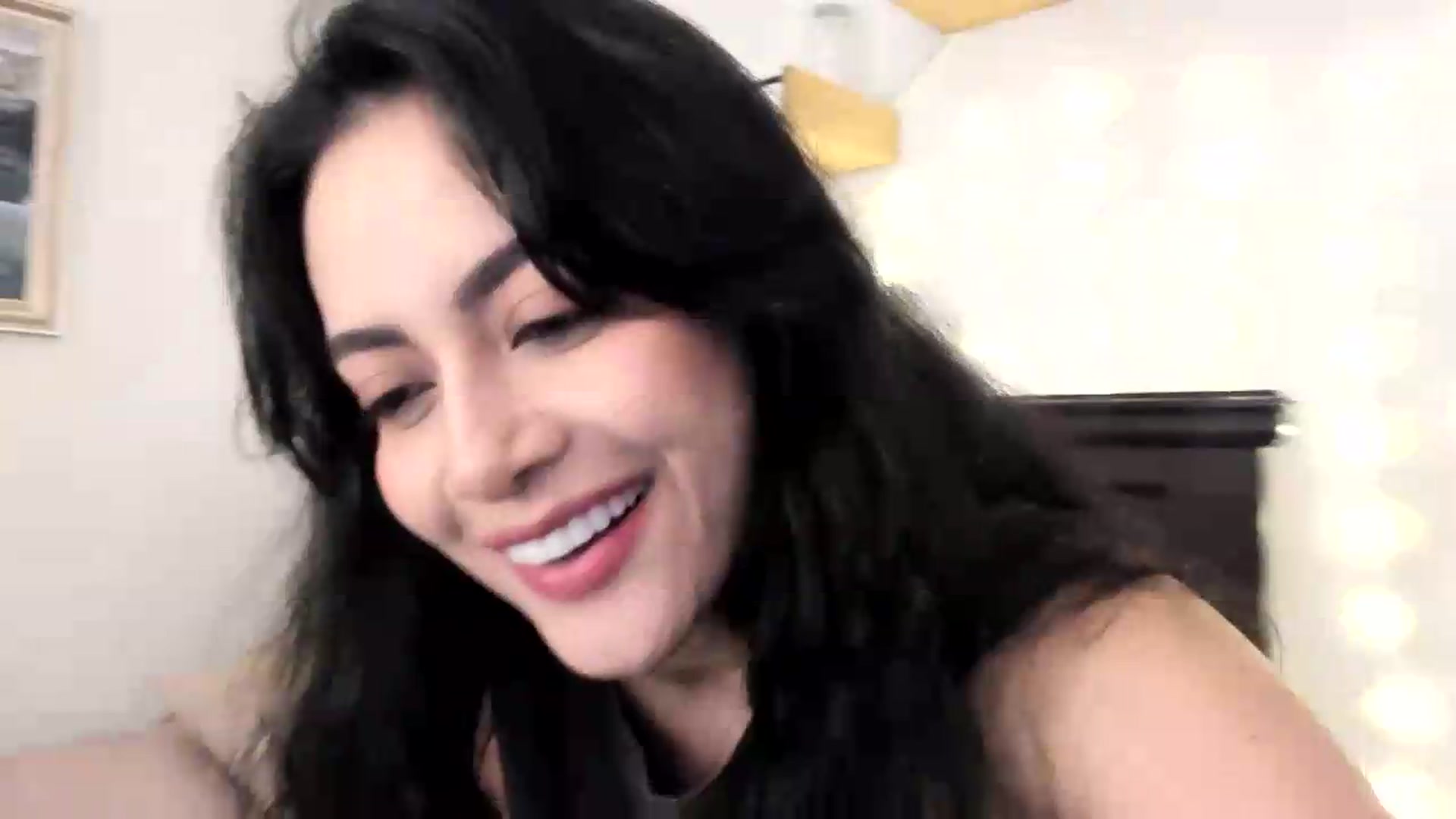 Gallery image thumbnail from Red_Flower203's myfreecams stream on, 08/11/2026, 24:49 image 8 of 20