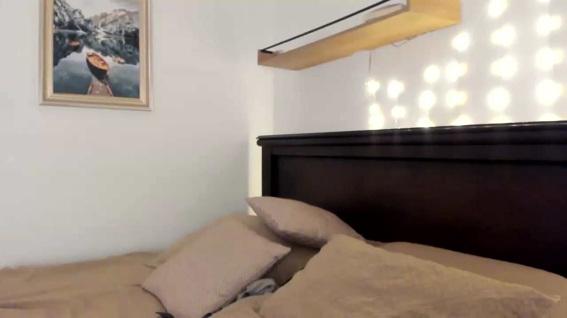 Gallery image thumbnail from Red_Flower203's myfreecams stream on, 08/23/2026, 24:21 image 13 of 20
