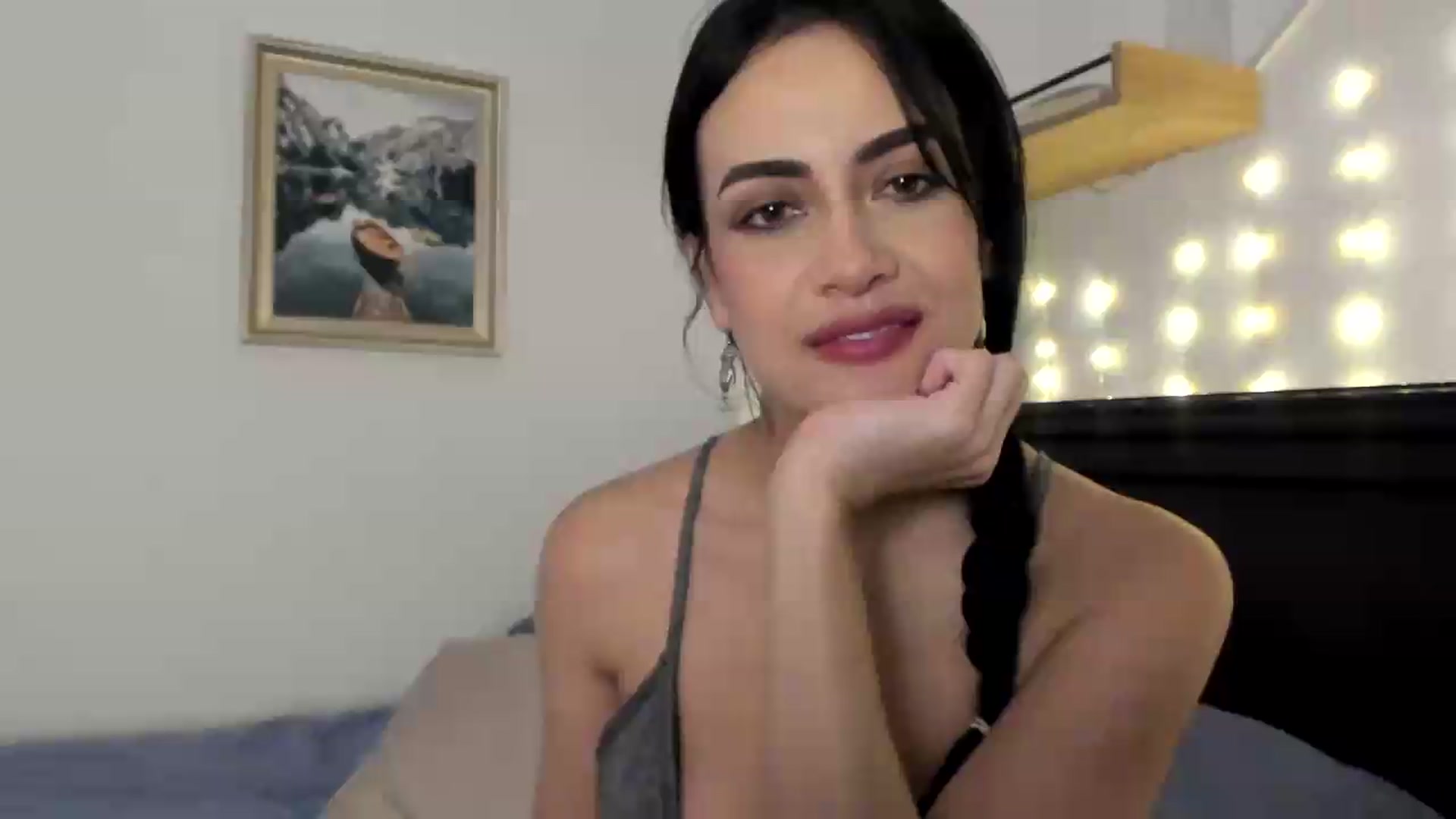Gallery image thumbnail from Red_Flower203's myfreecams stream on, 08/24/2026, 19:03 image 4 of 20
