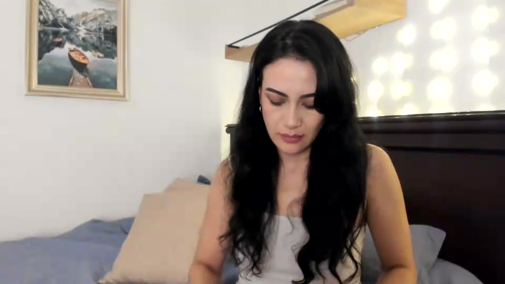 Gallery image thumbnail from Red_Flower203's myfreecams stream on, 08/25/2026, 19:38 image 14 of 20