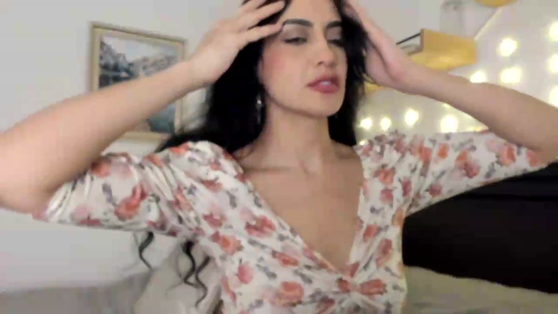 Gallery image thumbnail from Red_Flower203's myfreecams stream on, 09/02/2026, 22:35 image 18 of 20