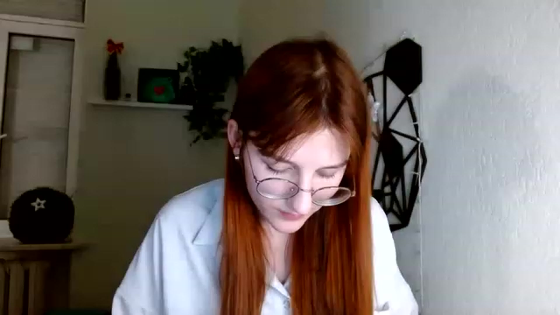 Gallery image thumbnail from Red_Hot_Fox's myfreecams stream on, 12/02/2022, 14:36 image 18 of 20
