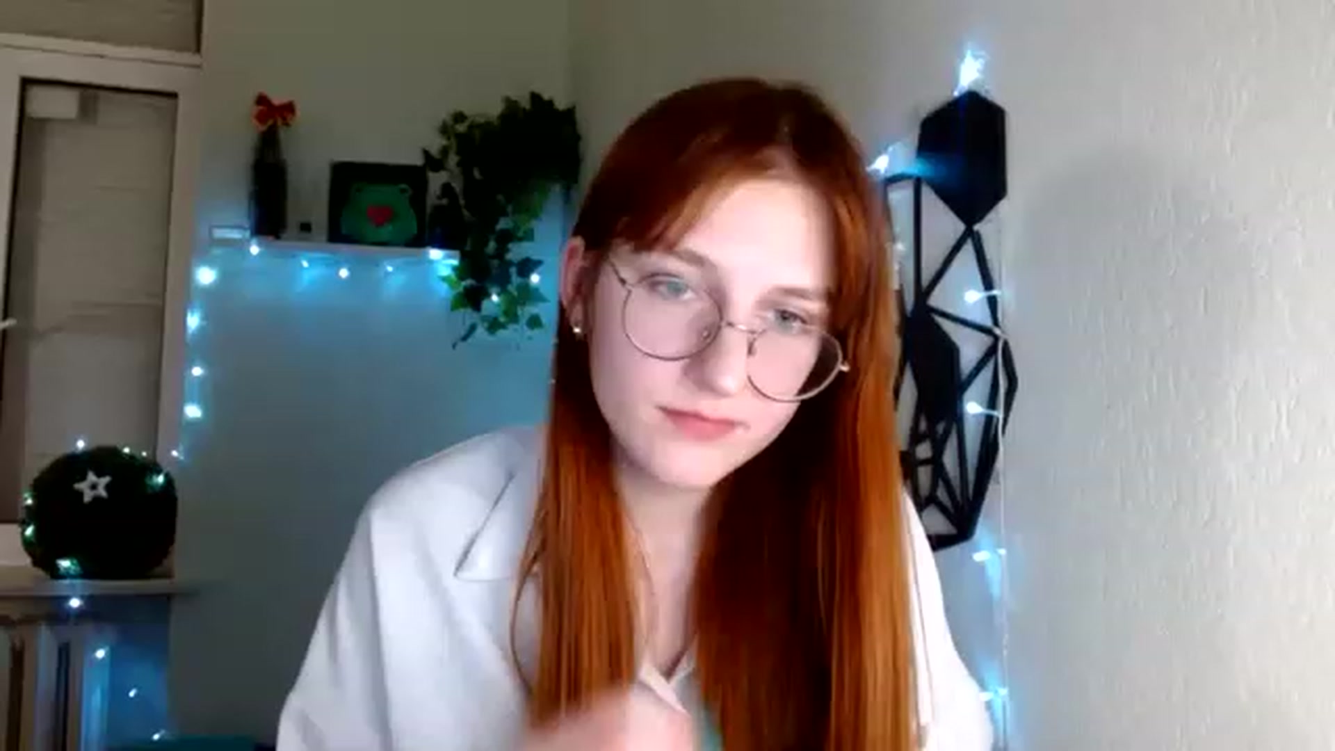 Gallery image thumbnail from Red_Hot_Fox's myfreecams stream on, 12/02/2022, 14:36 image 15 of 20